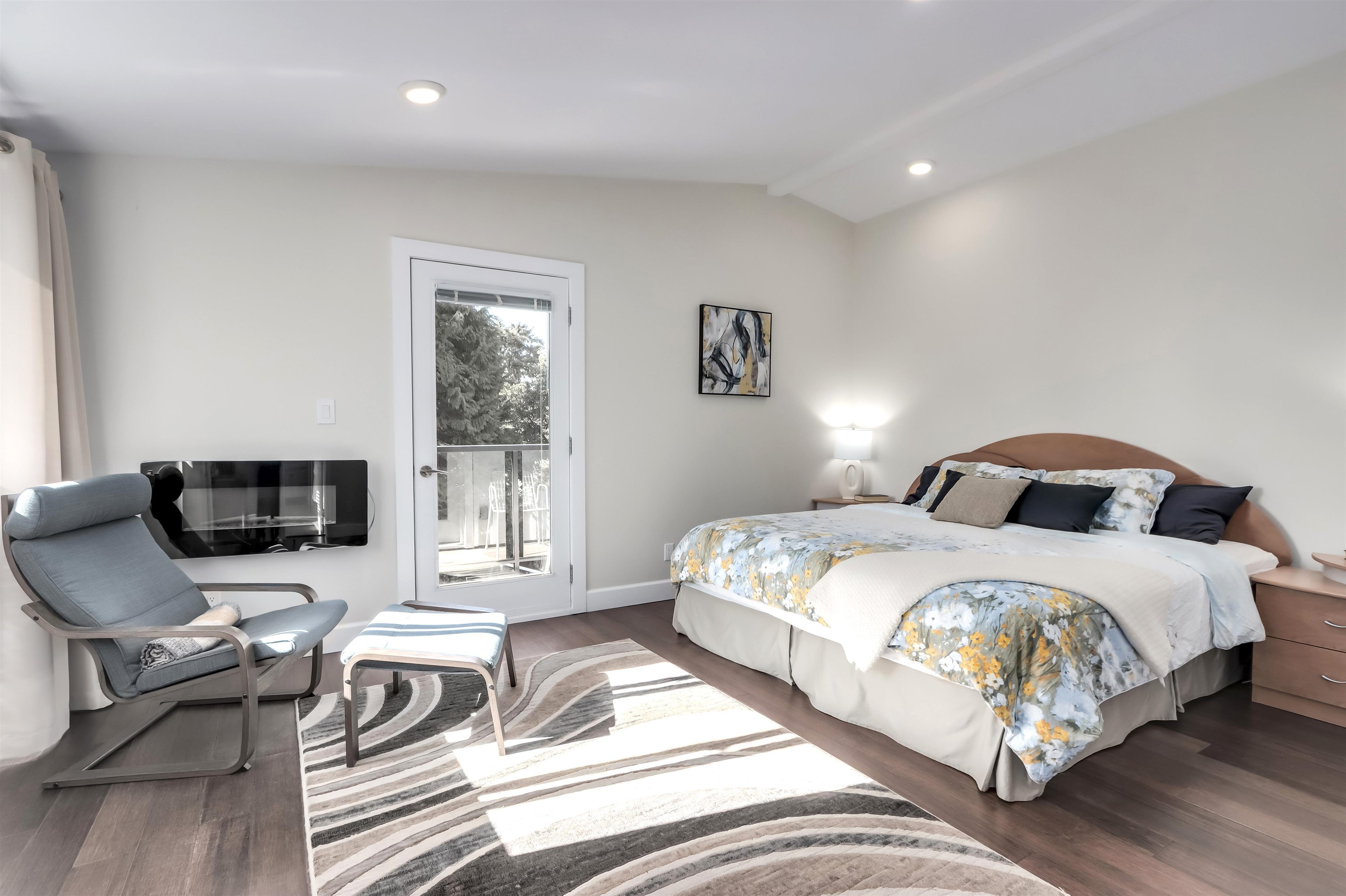 Listing image of 4555 RANGER AVENUE