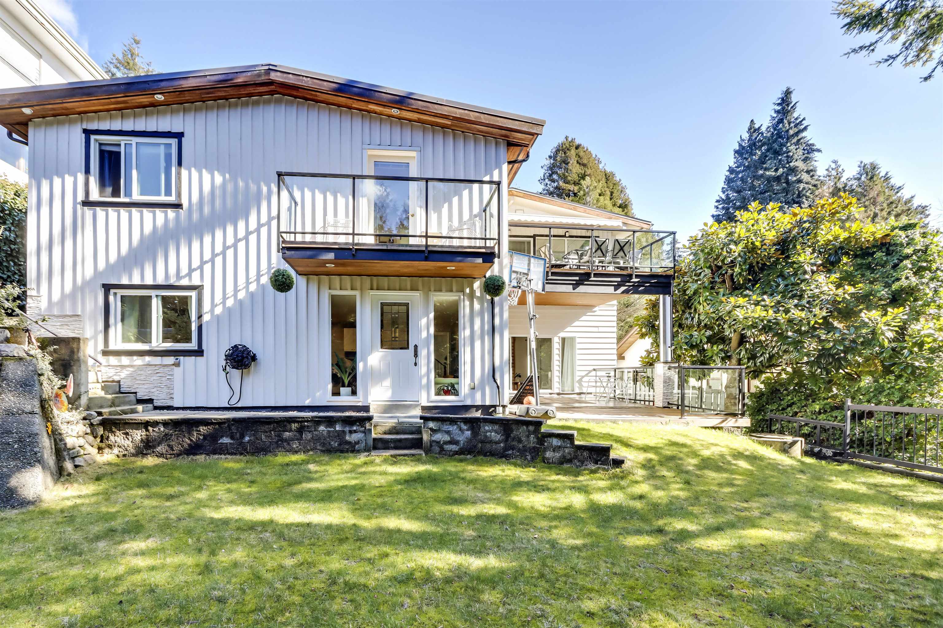 Listing image of 4555 RANGER AVENUE