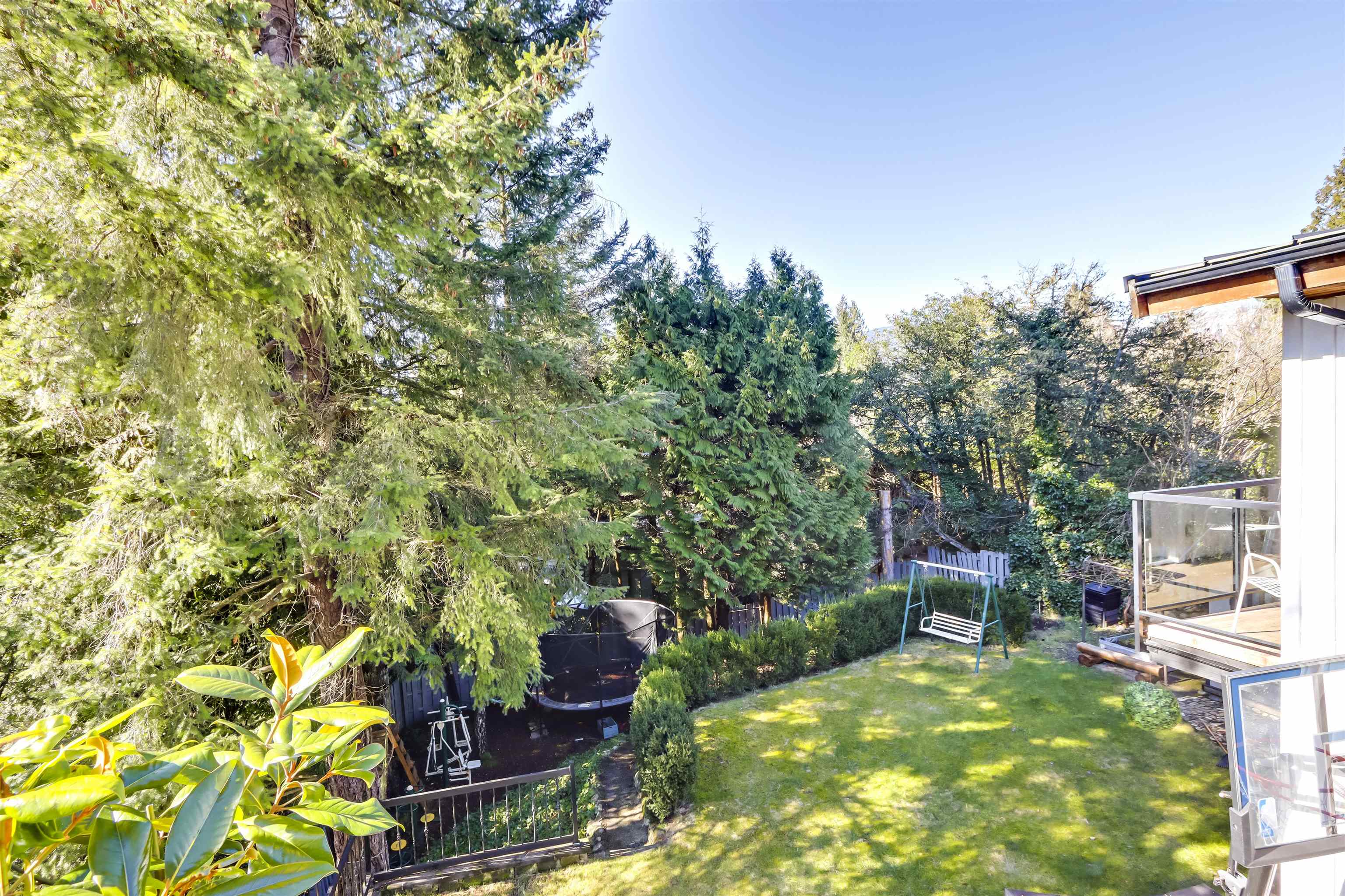 Listing image of 4555 RANGER AVENUE