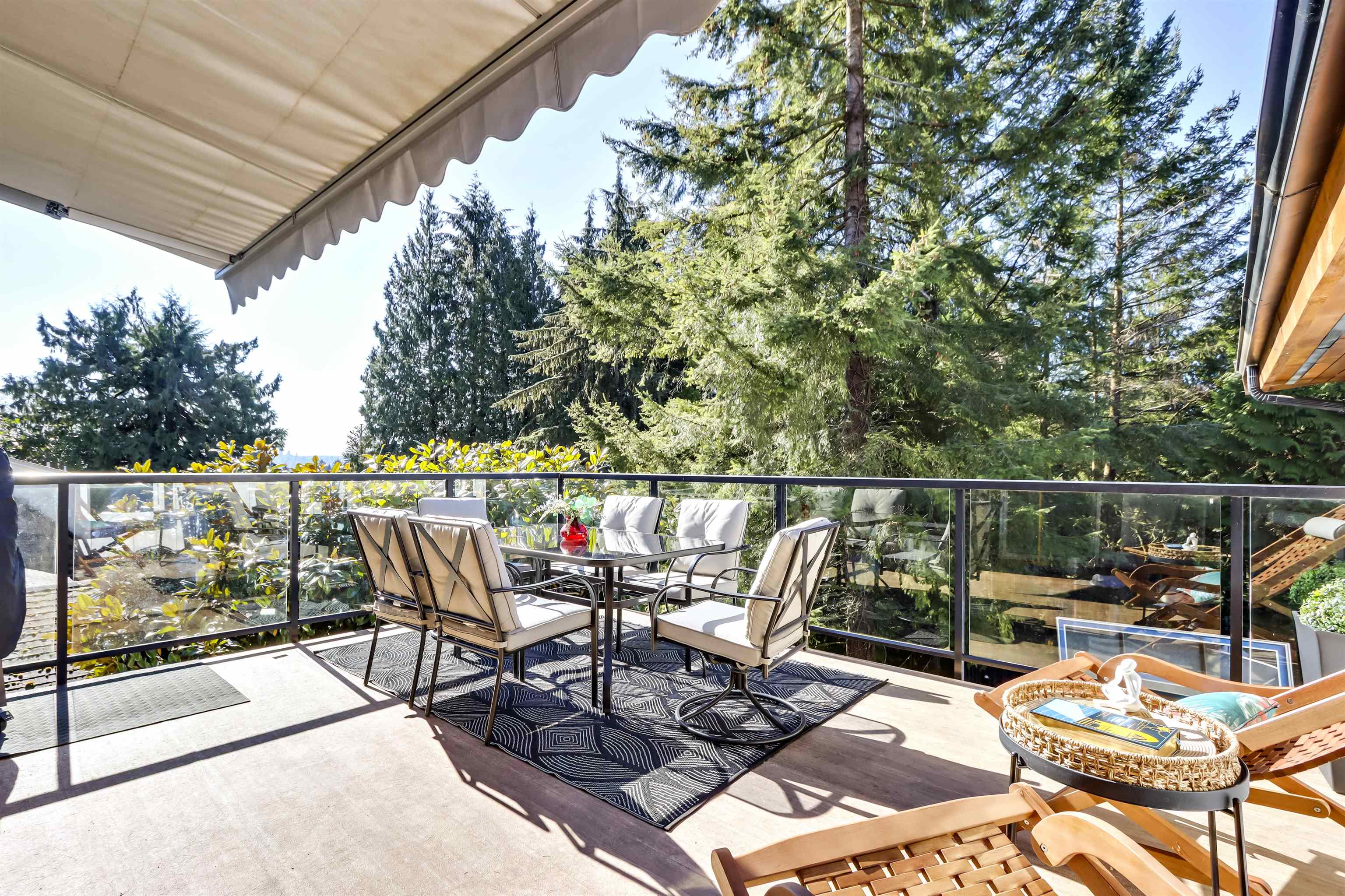 Listing image of 4555 RANGER AVENUE