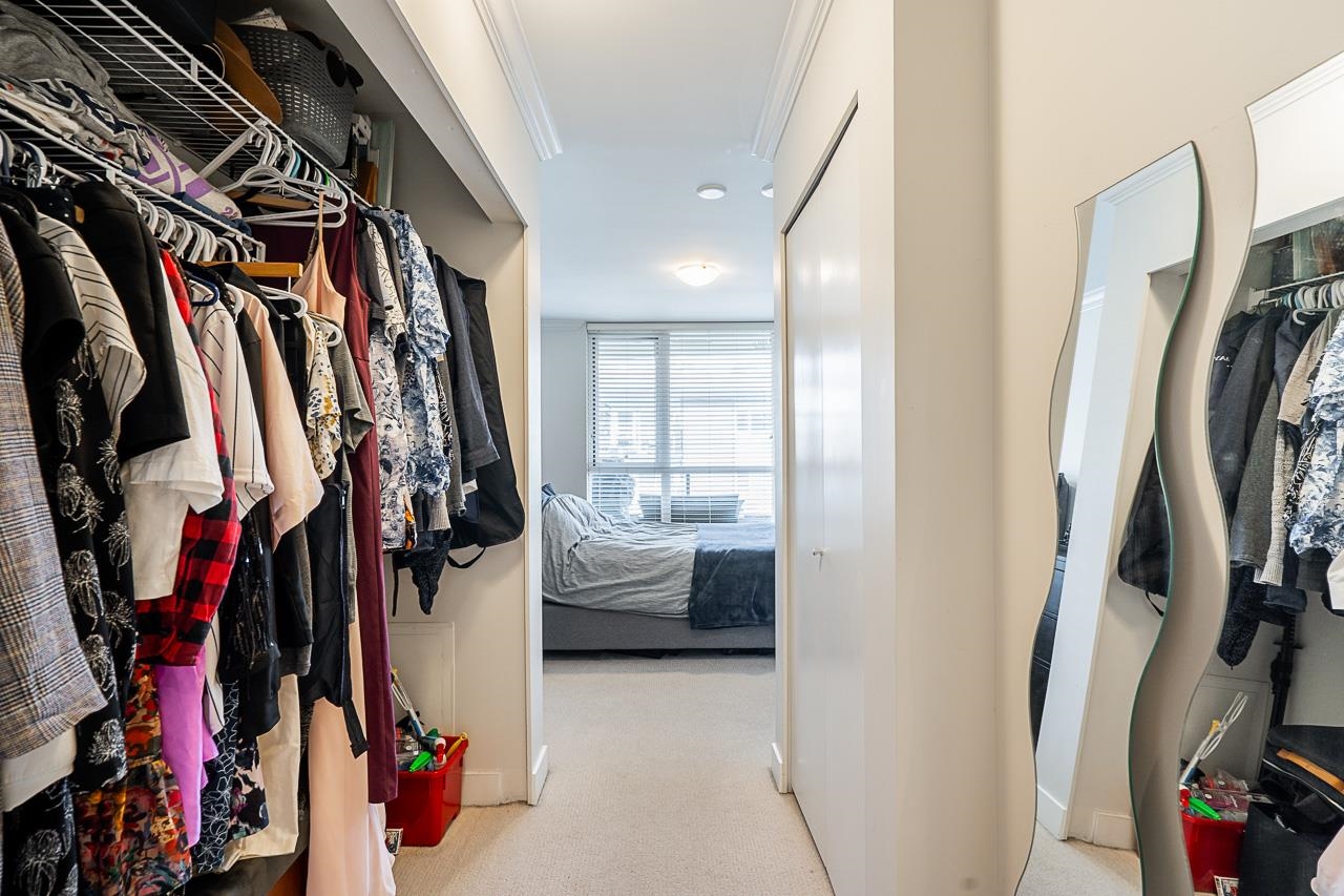 Listing image of 504 160 W 3RD STREET