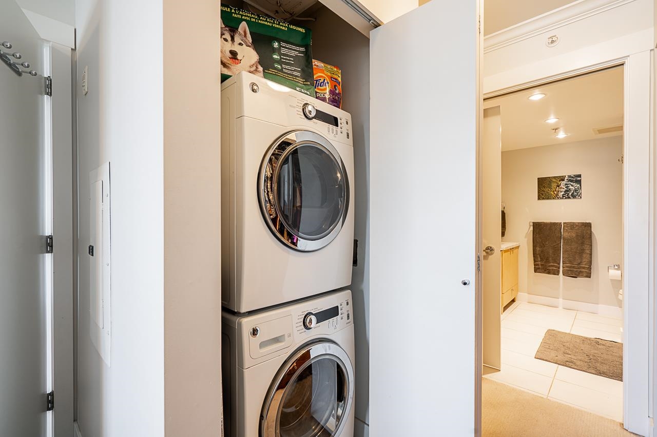 Listing image of 504 160 W 3RD STREET