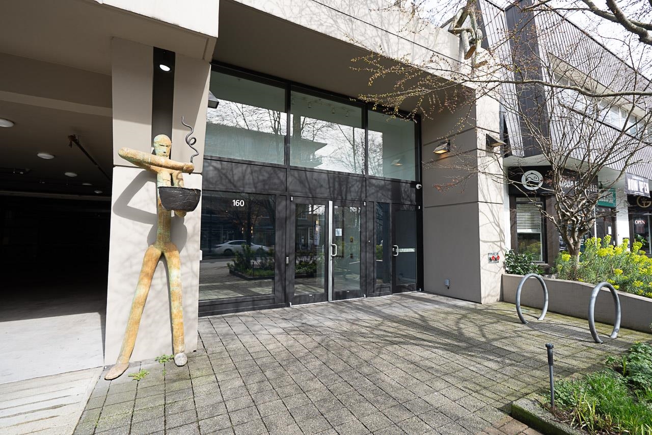Listing image of 504 160 W 3RD STREET
