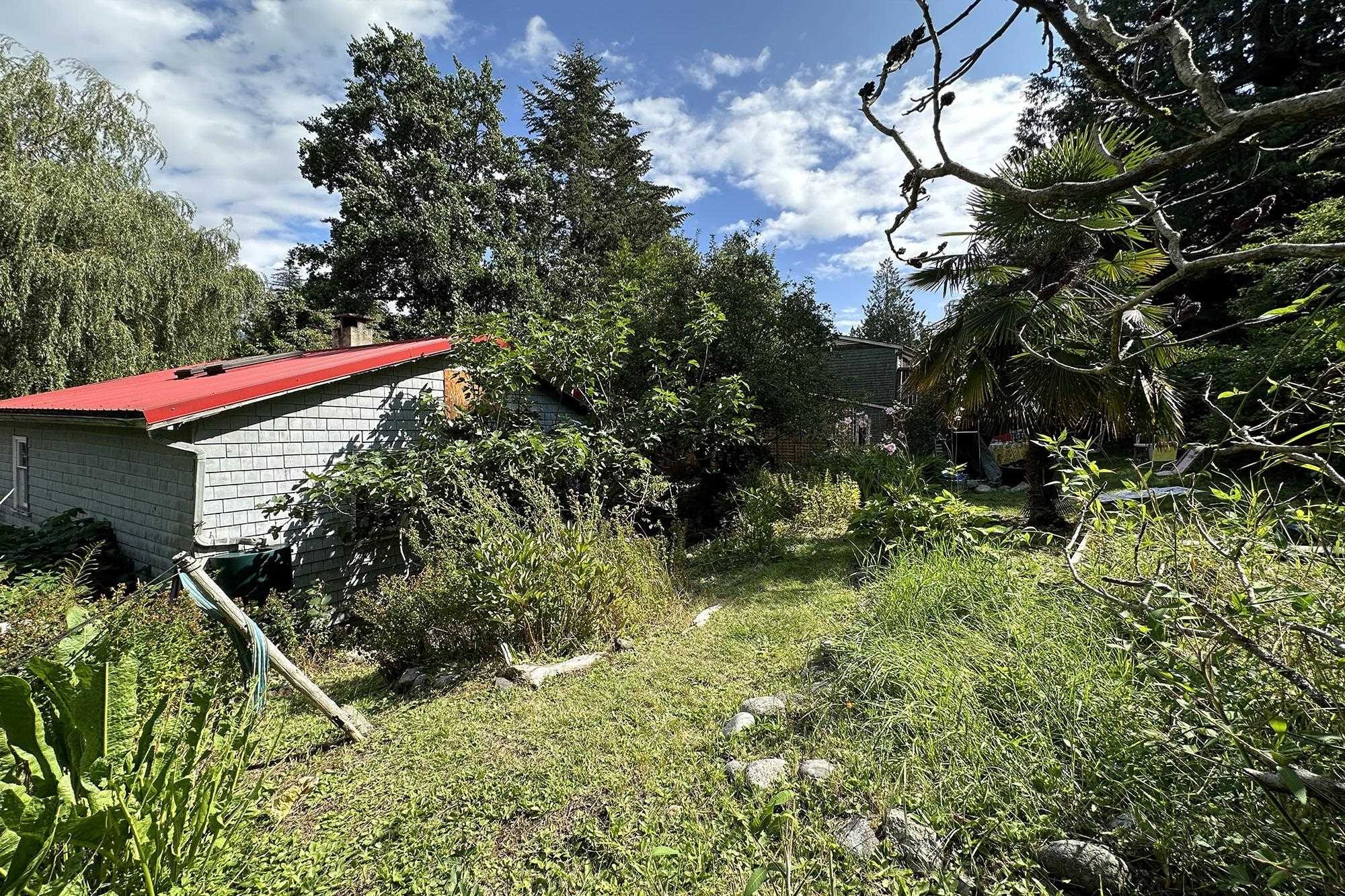 Listing image of 1046 MILLER ROAD