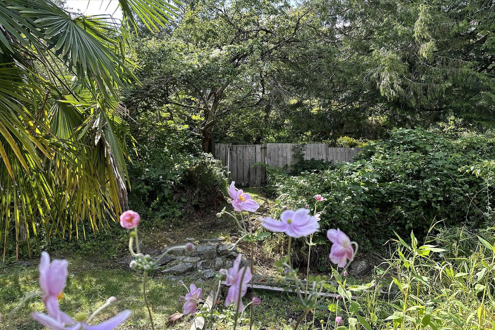 Listing image of 1046 MILLER ROAD