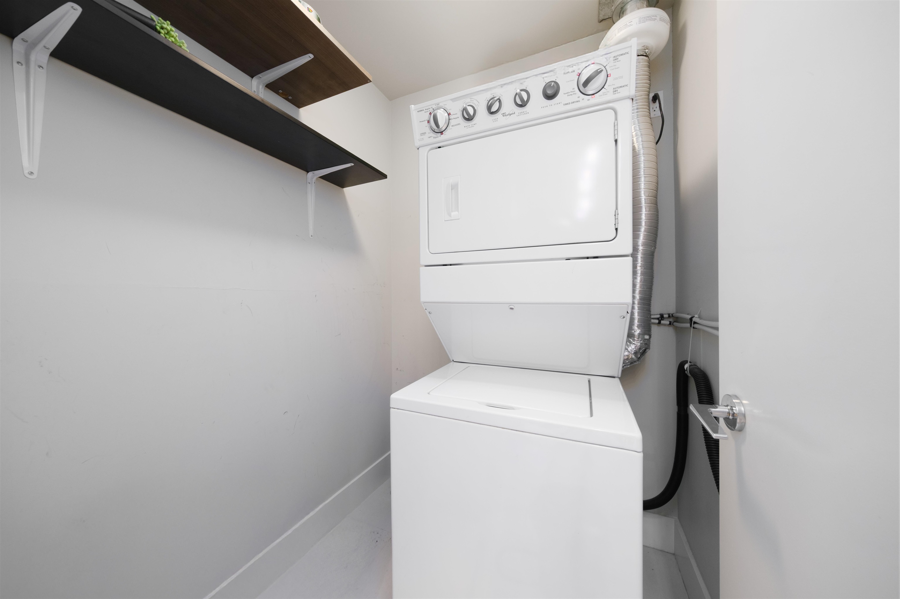Listing image of 115 3606 ALDERCREST DRIVE
