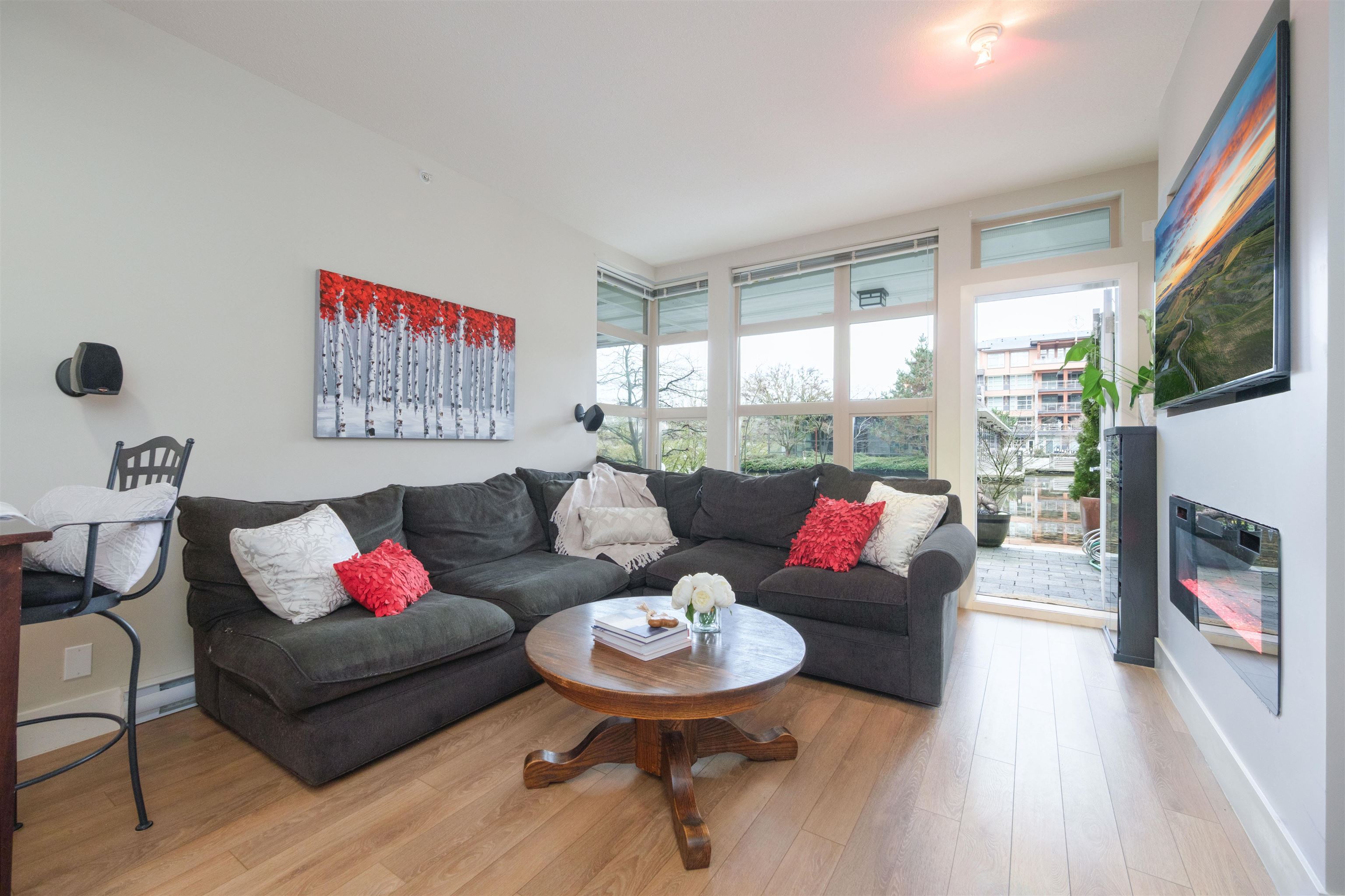 Listing image of 115 3606 ALDERCREST DRIVE