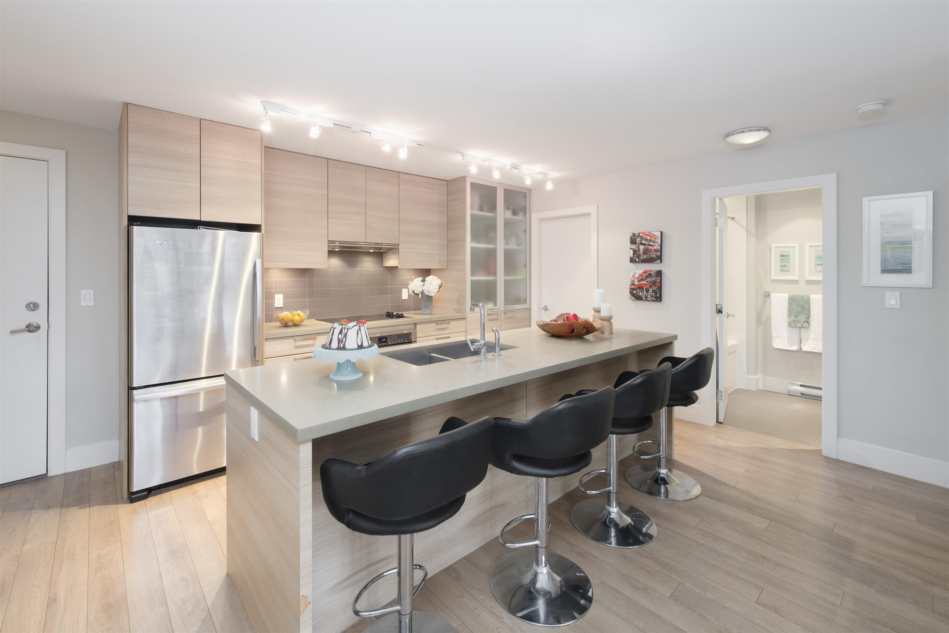 Listing image of 115 3606 ALDERCREST DRIVE