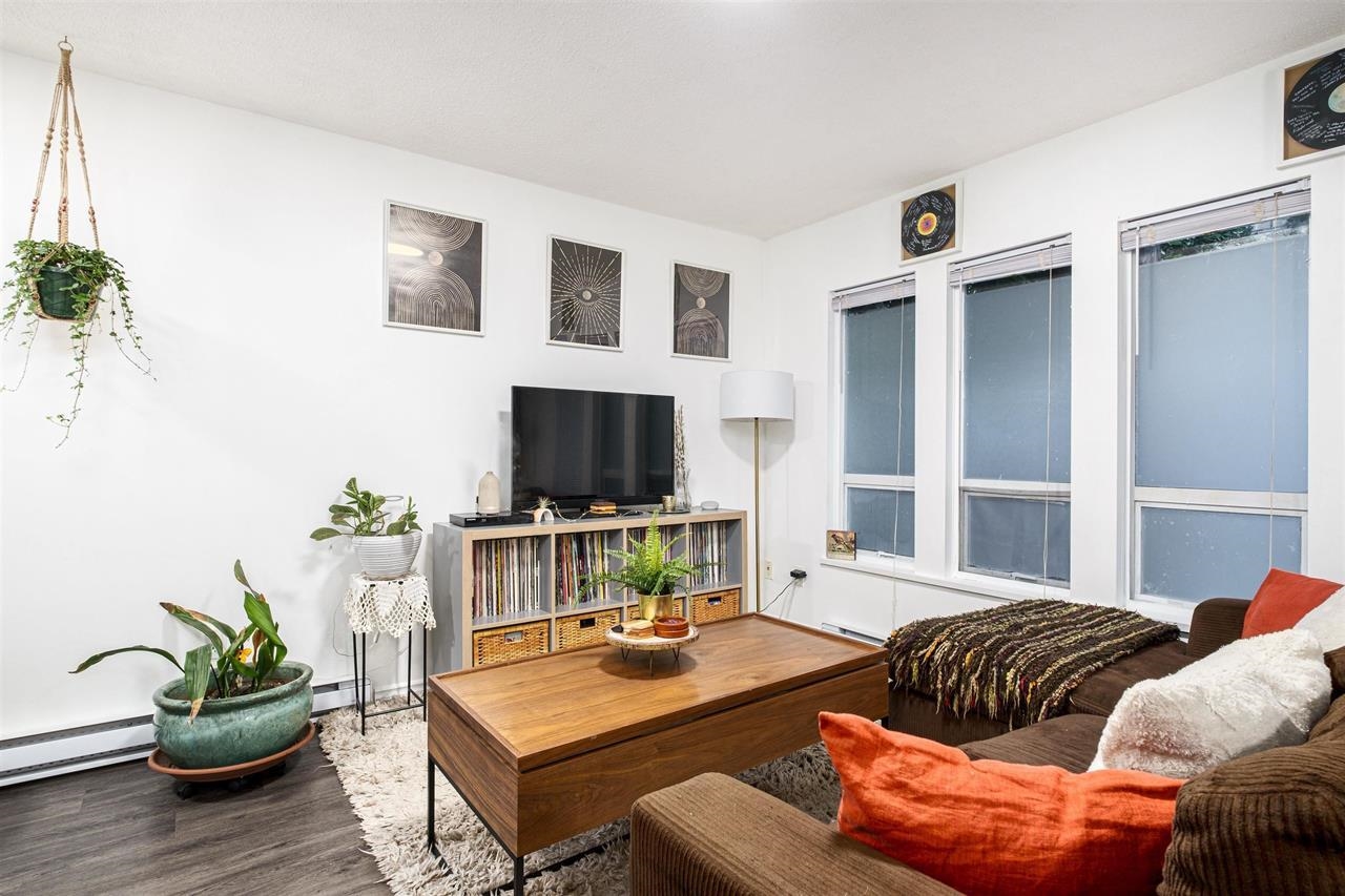 Listing image of 6780 MARINE DRIVE