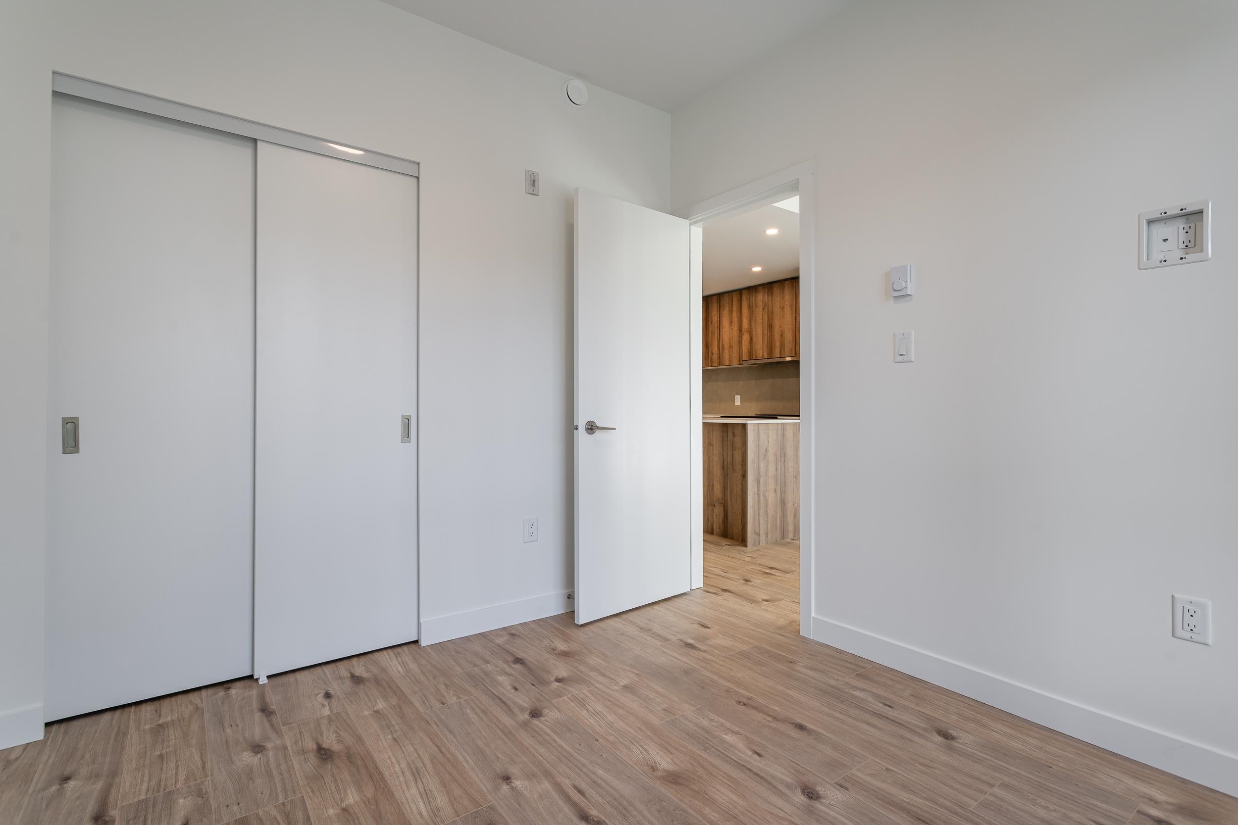 Listing image of 214 3596 MALSUM DRIVE