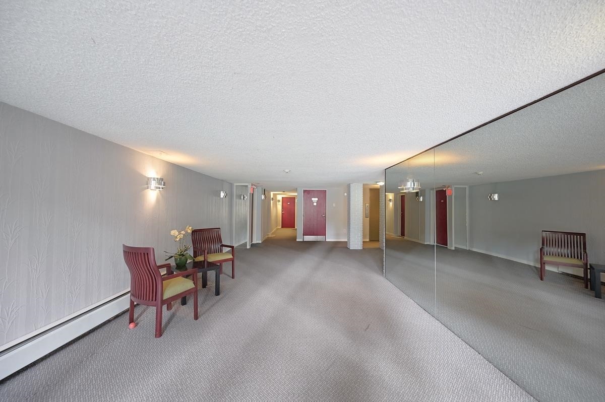 Listing image of 302 1515 CHESTERFIELD AVENUE