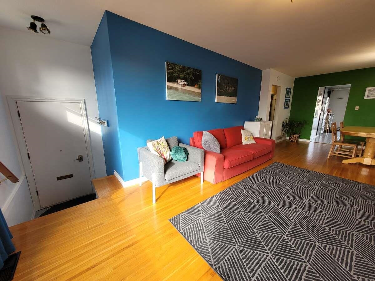 Listing image of 1756 GARDEN AVENUE