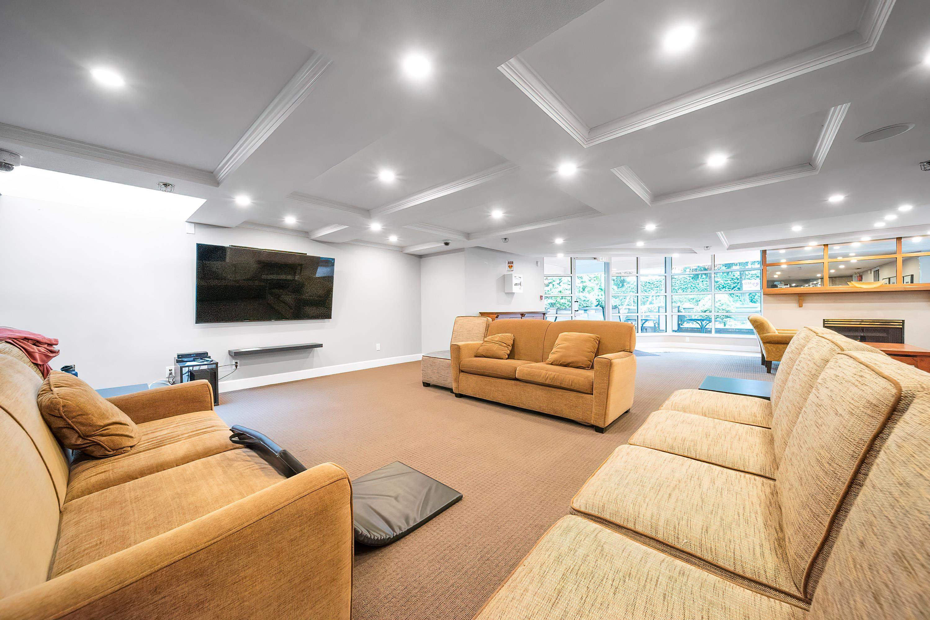 Listing image of 210 3629 DEERCREST DRIVE