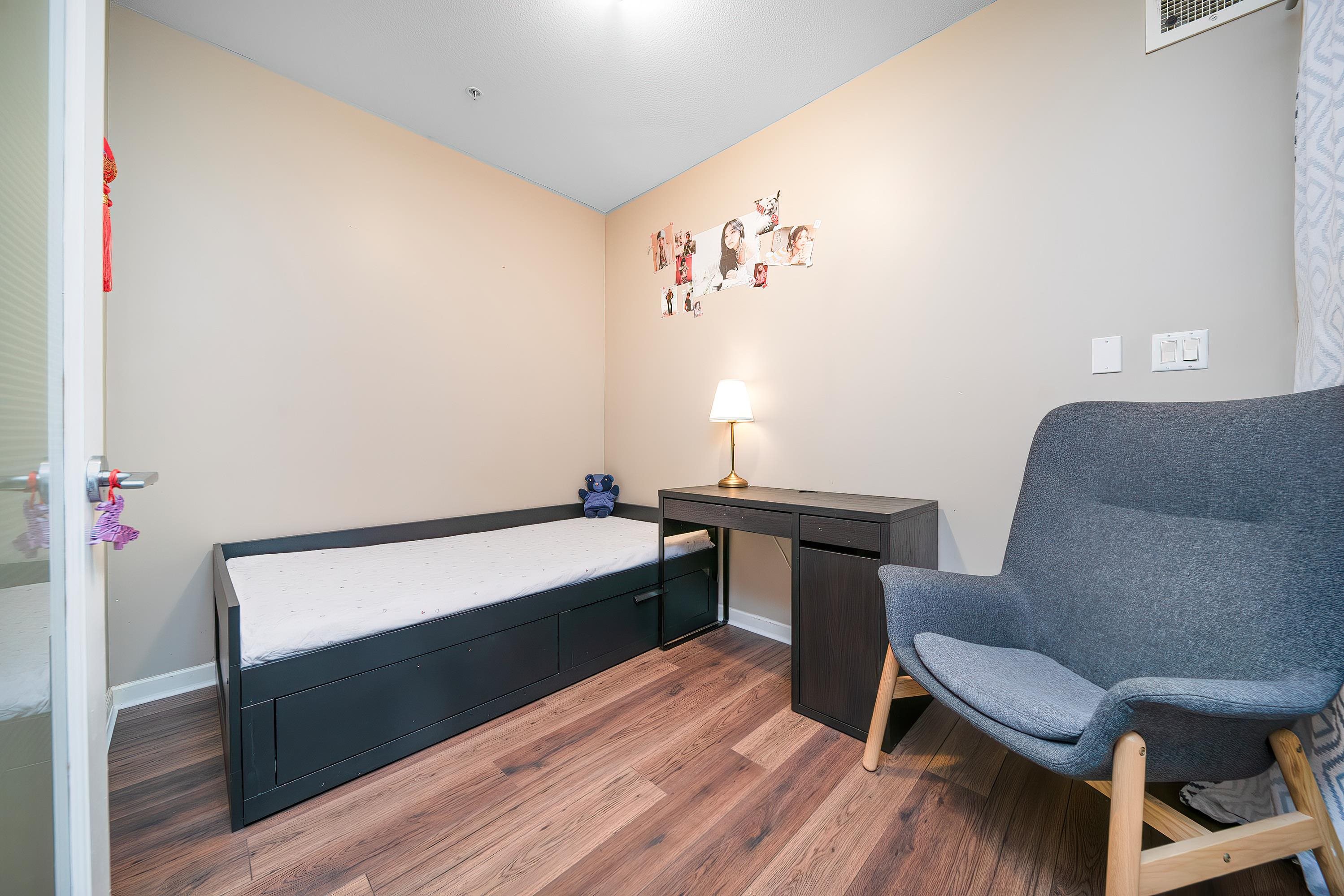 Listing image of 210 3629 DEERCREST DRIVE