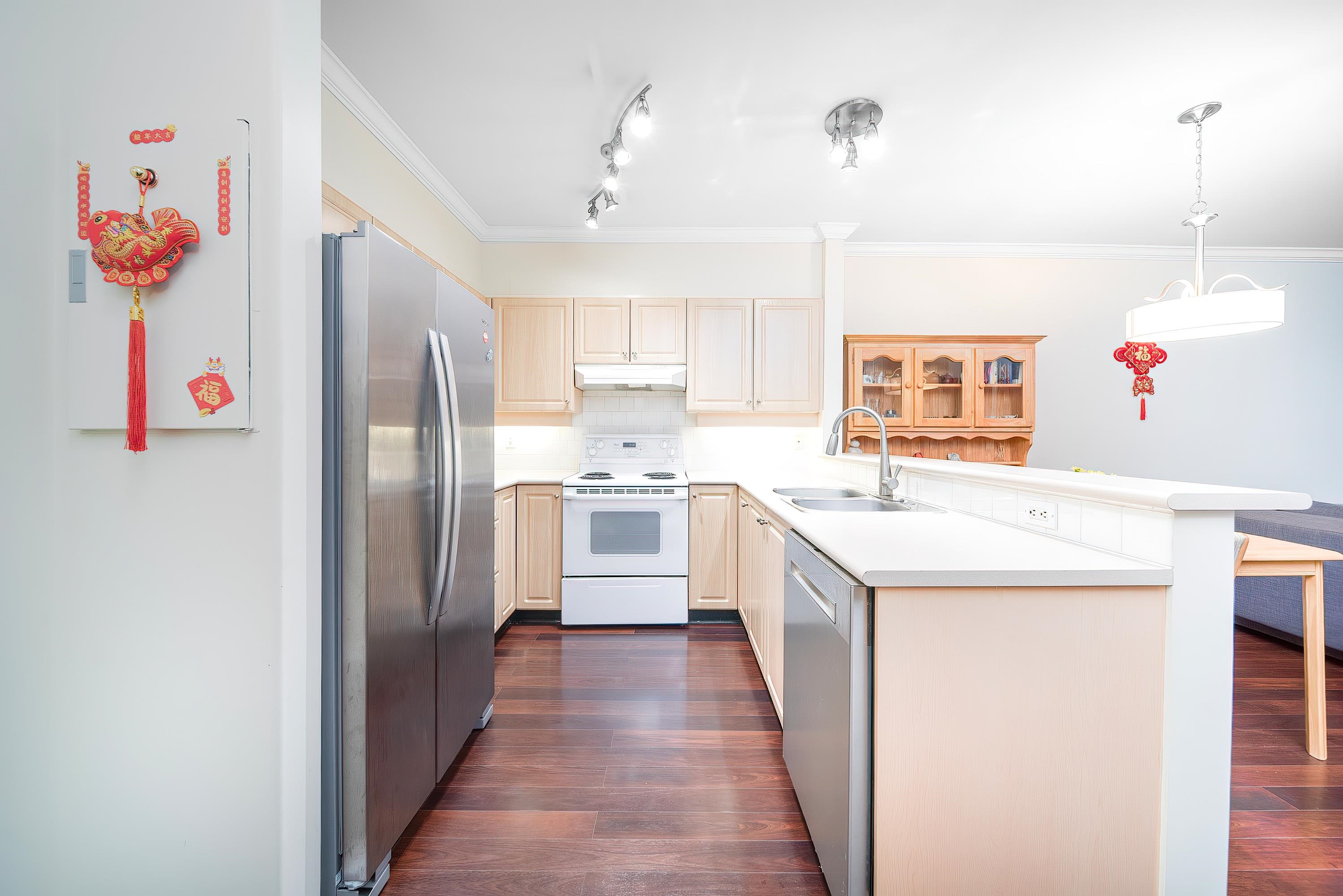 Listing image of 210 3629 DEERCREST DRIVE