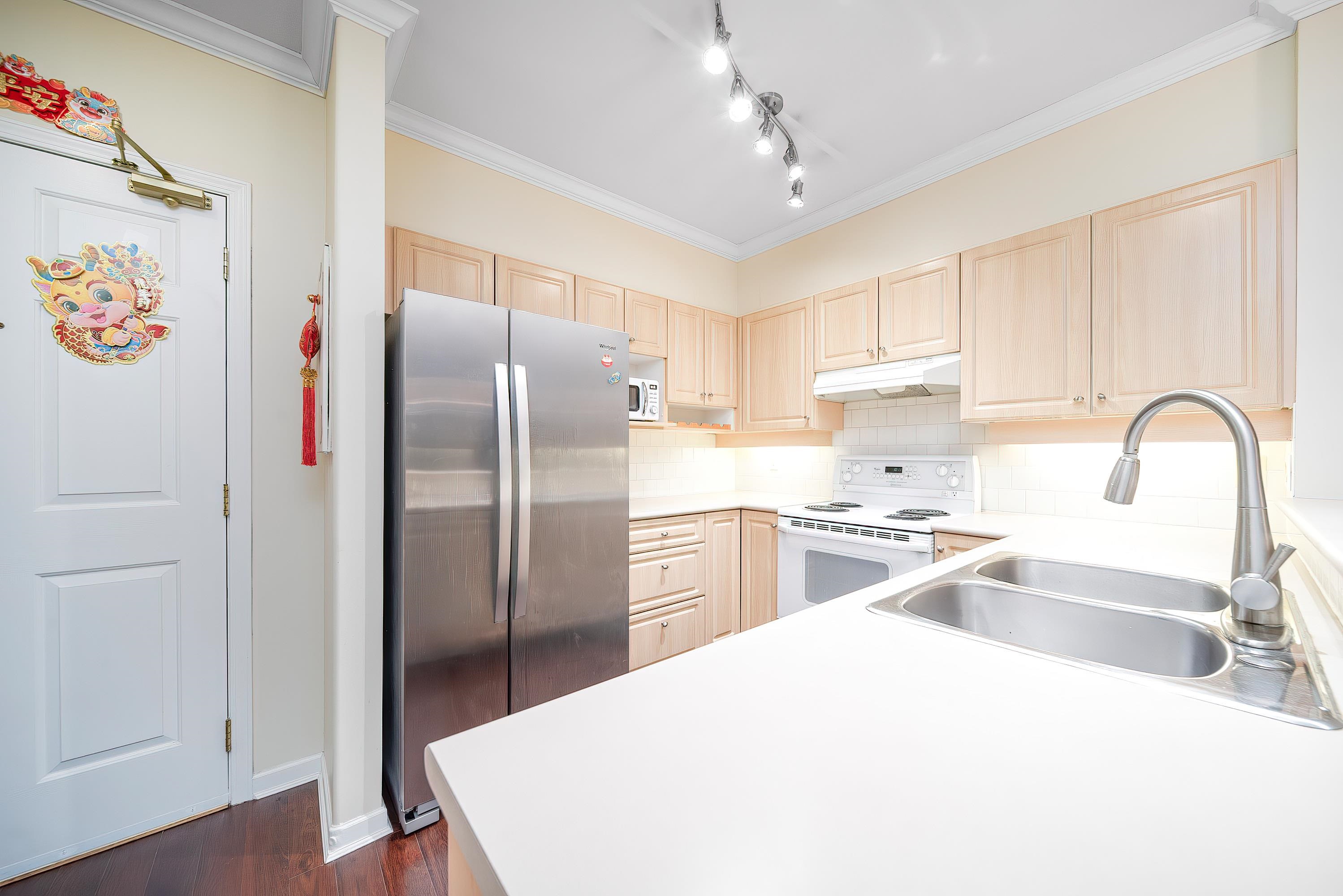 Listing image of 210 3629 DEERCREST DRIVE