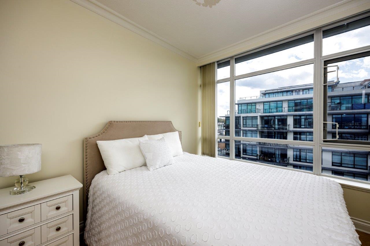 Listing image of 1204 162 VICTORY SHIP WAY