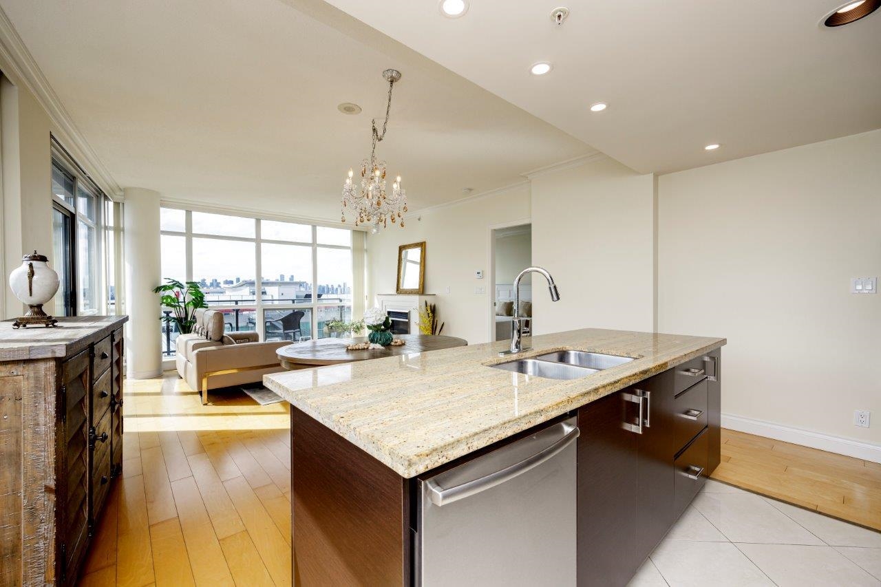 Listing image of 1204 162 VICTORY SHIP WAY