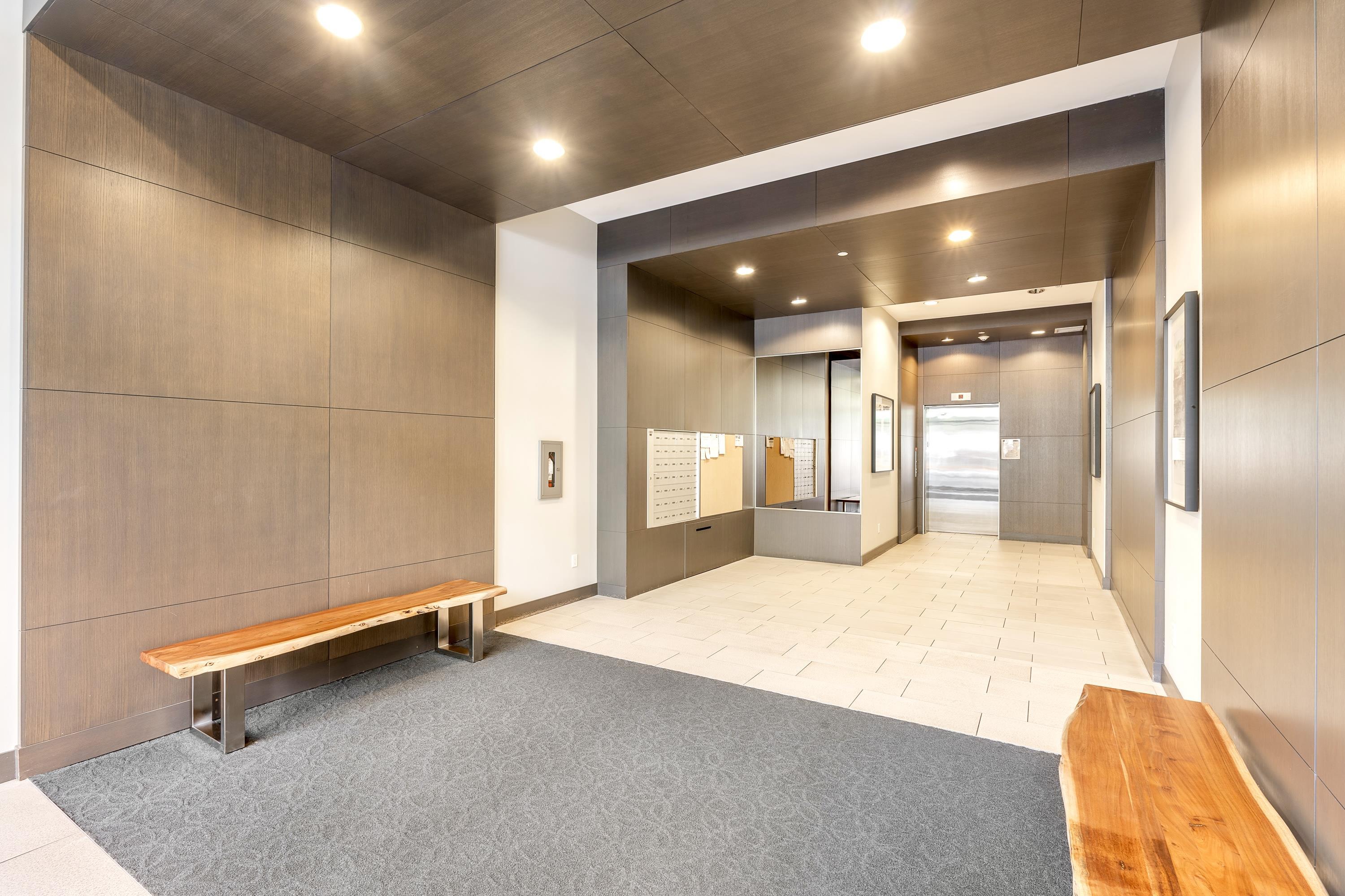 Listing image of 304 1177 MARINE DRIVE