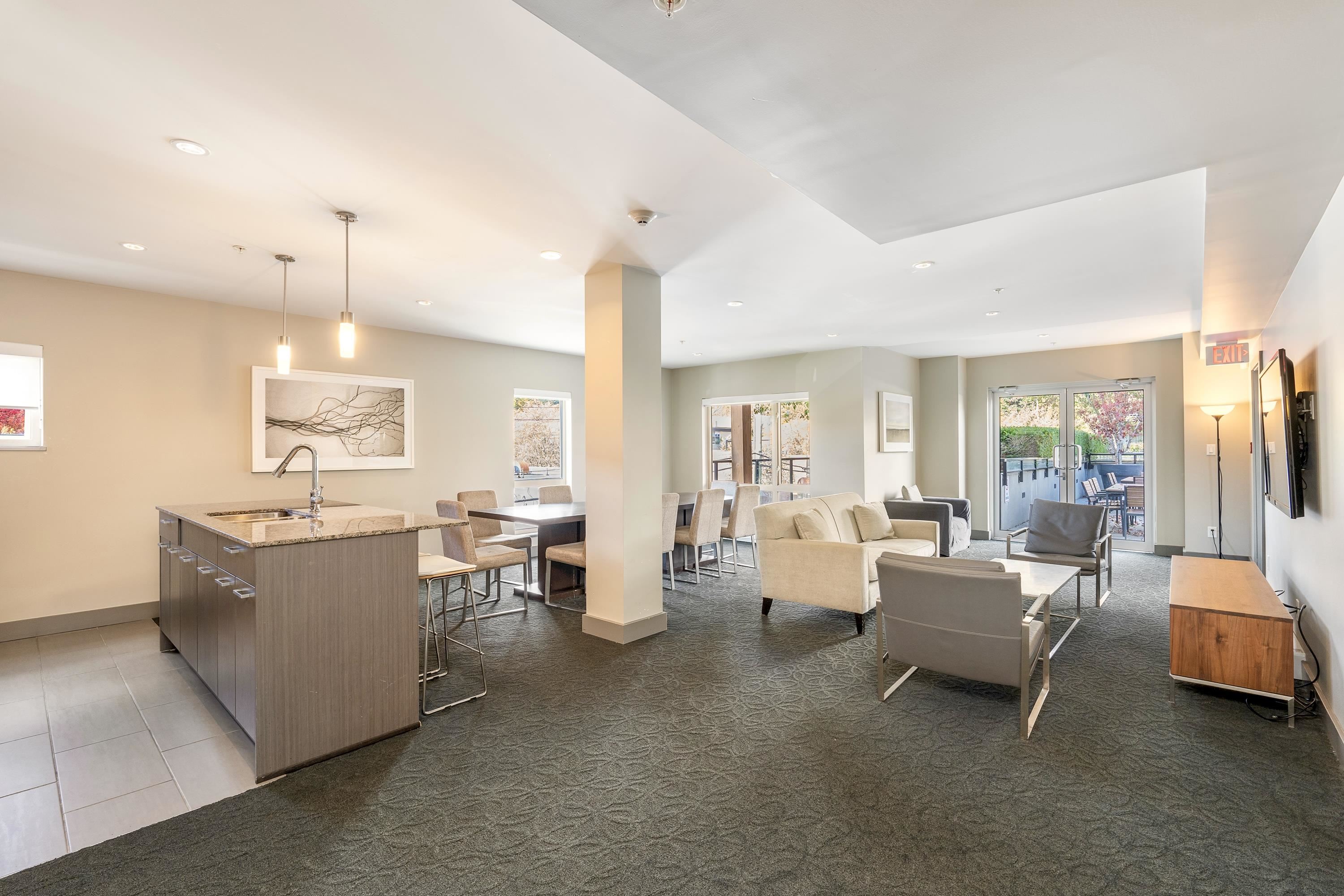 Listing image of 304 1177 MARINE DRIVE