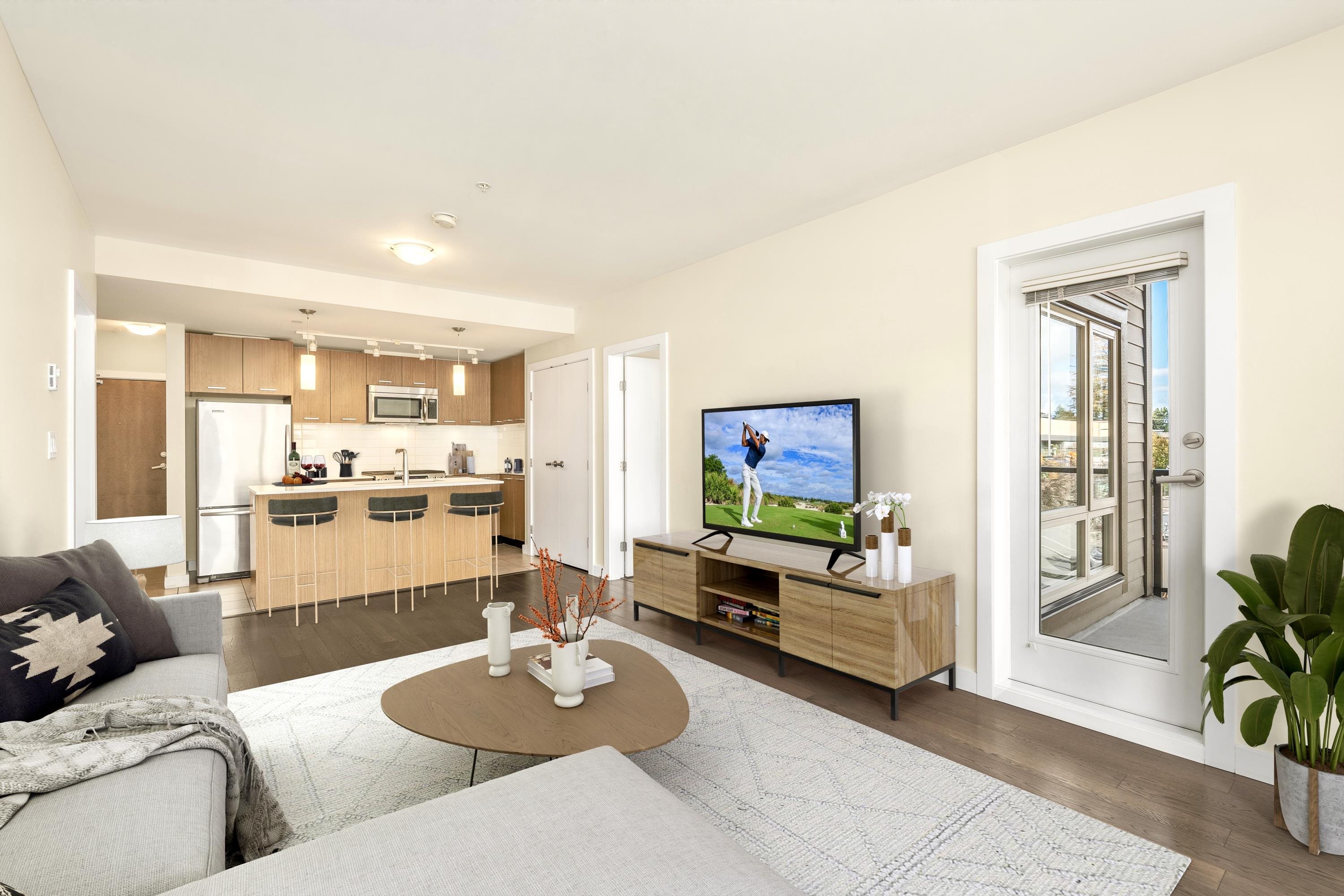 Listing image of 304 1177 MARINE DRIVE