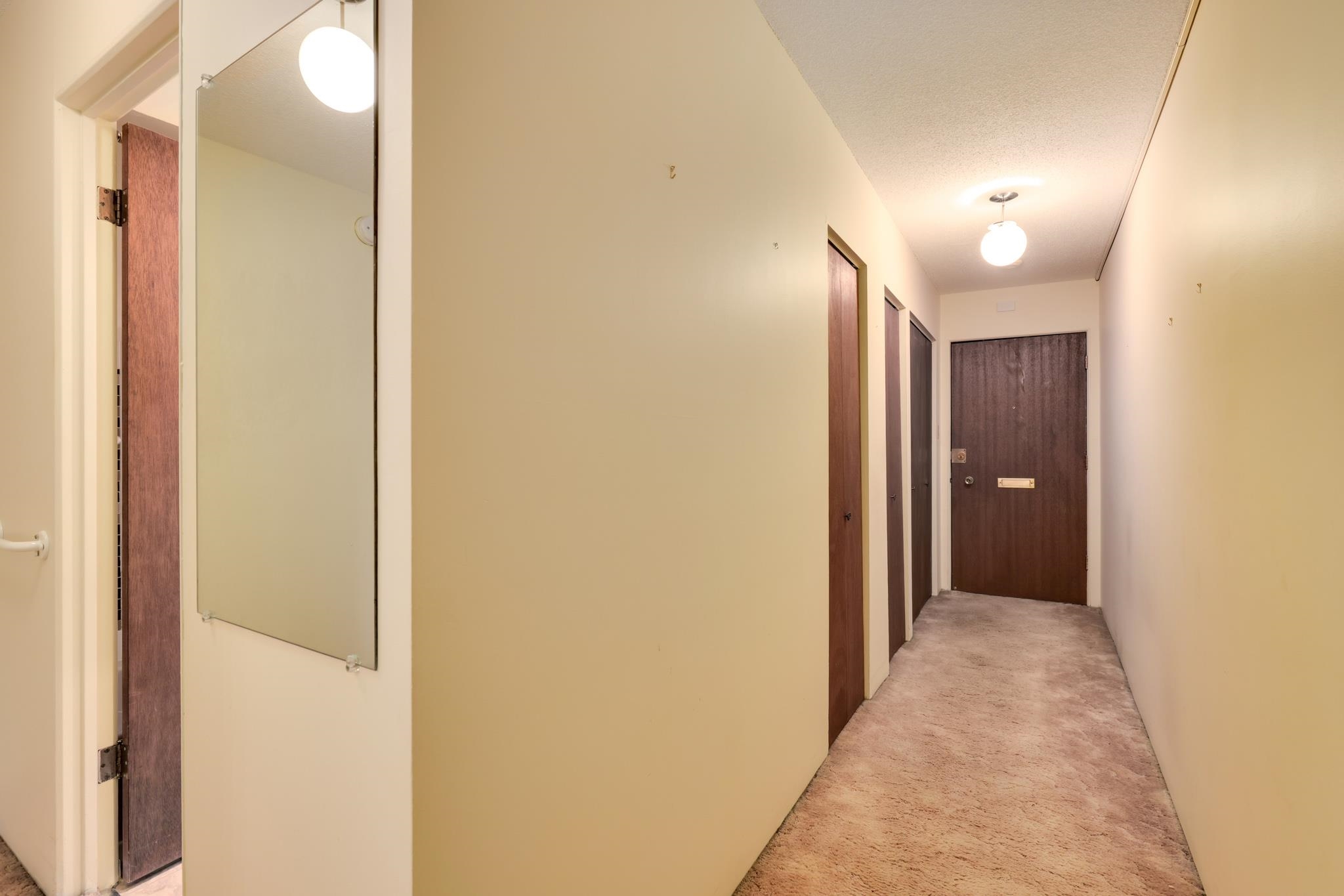 Listing image of 106 160 E 19TH STREET