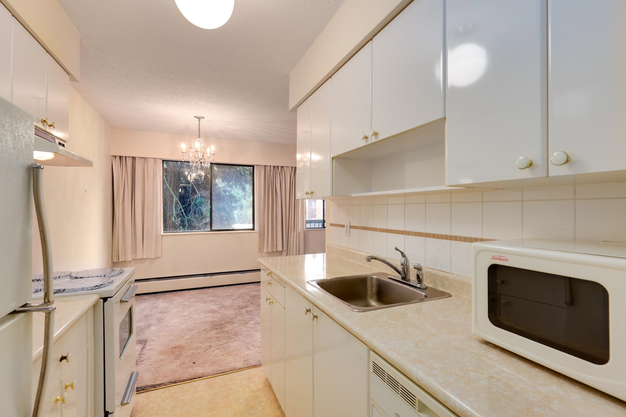 Listing image of 106 160 E 19TH STREET