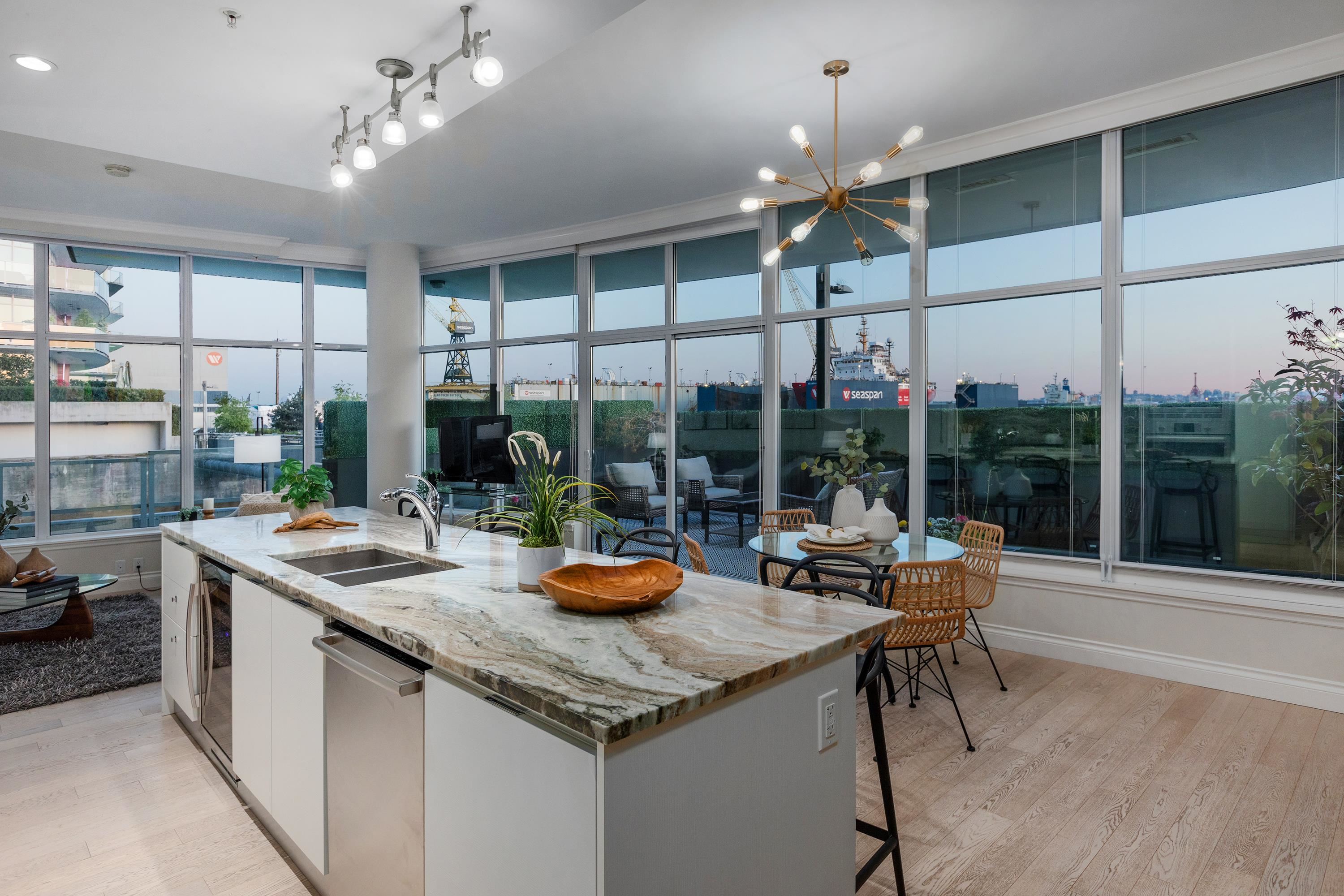 Listing image of 105 175 VICTORY SHIP WAY