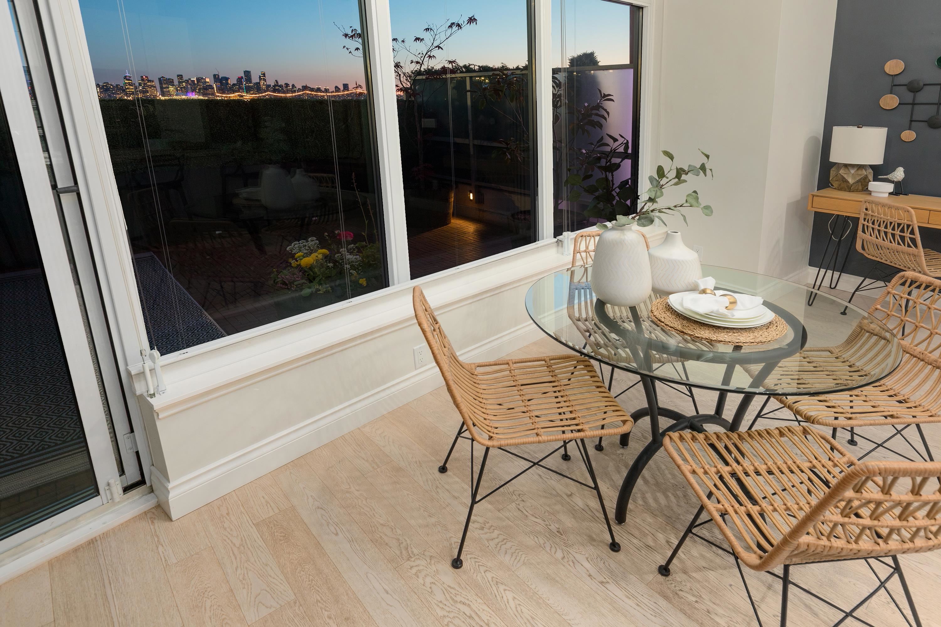 Listing image of 105 175 VICTORY SHIP WAY