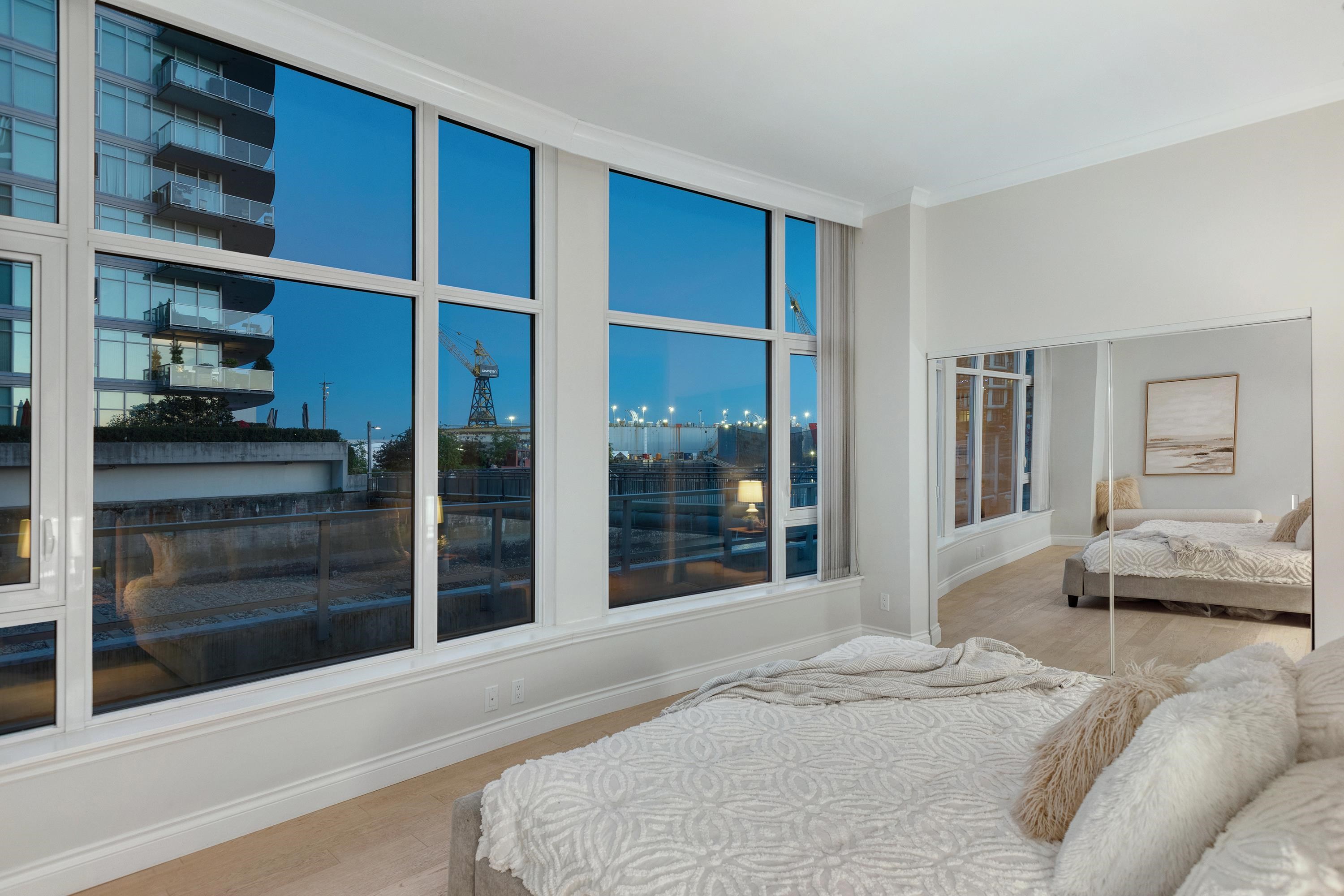 Listing image of 105 175 VICTORY SHIP WAY