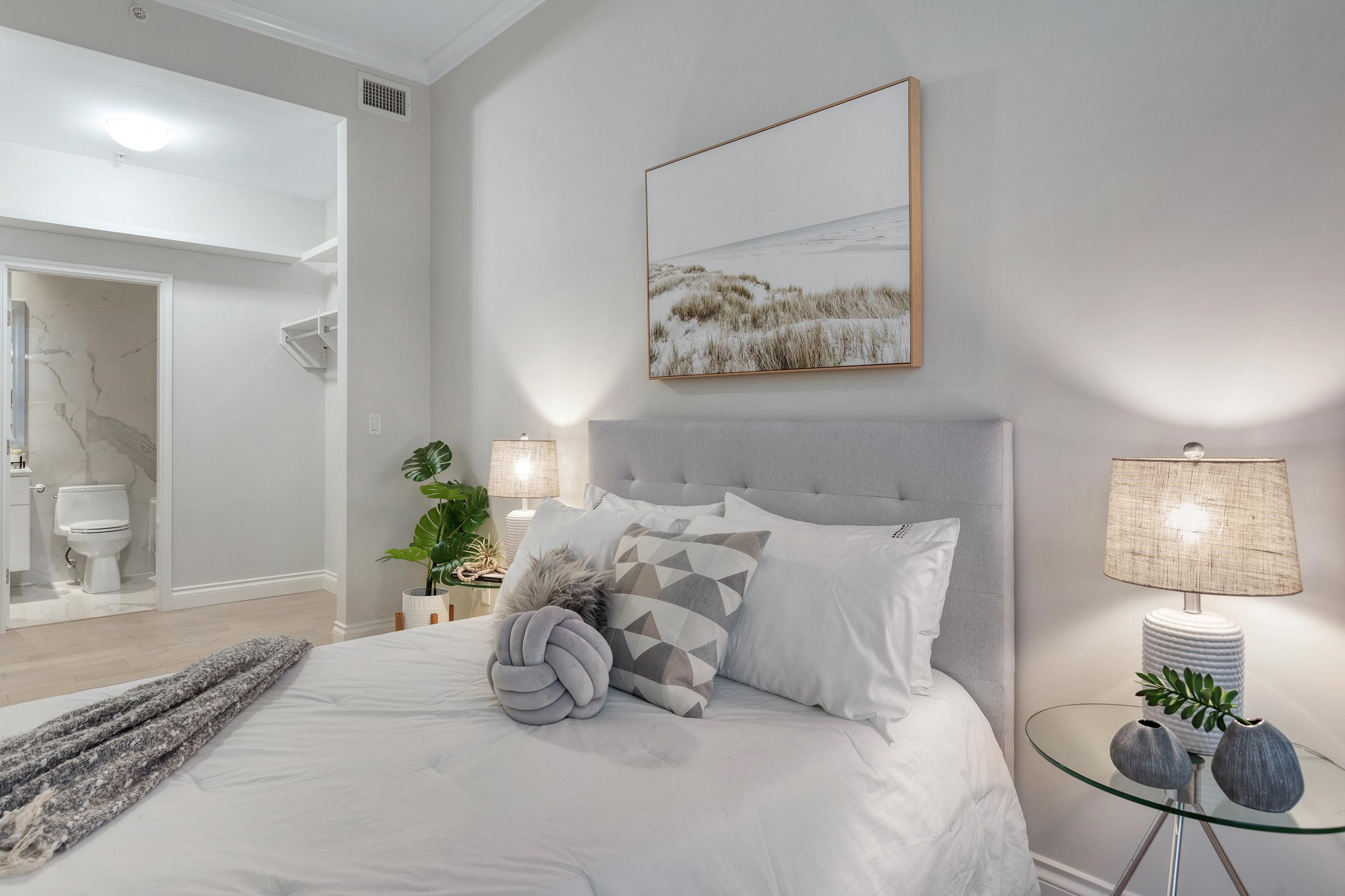 Listing image of 105 175 VICTORY SHIP WAY