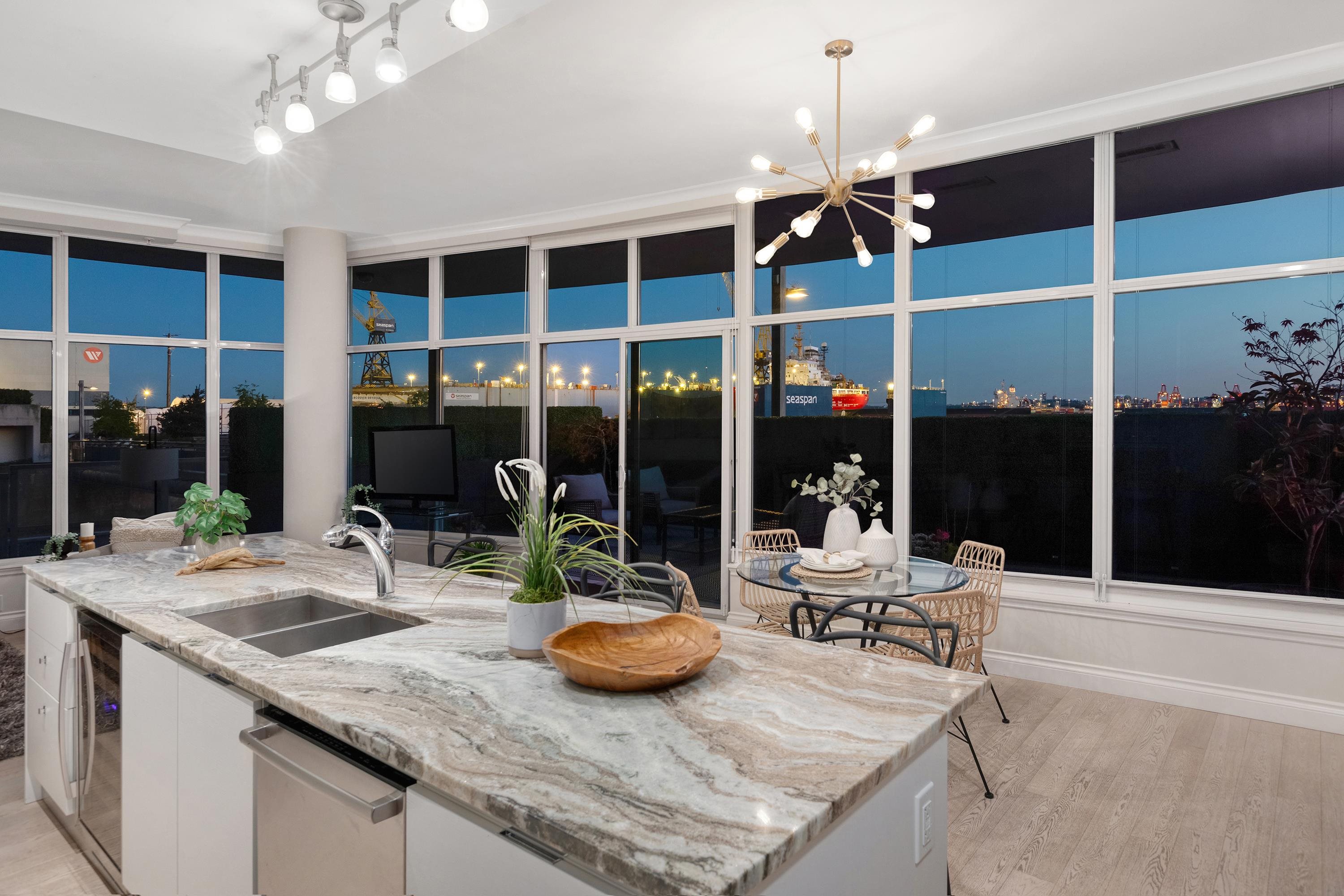 Listing image of 105 175 VICTORY SHIP WAY