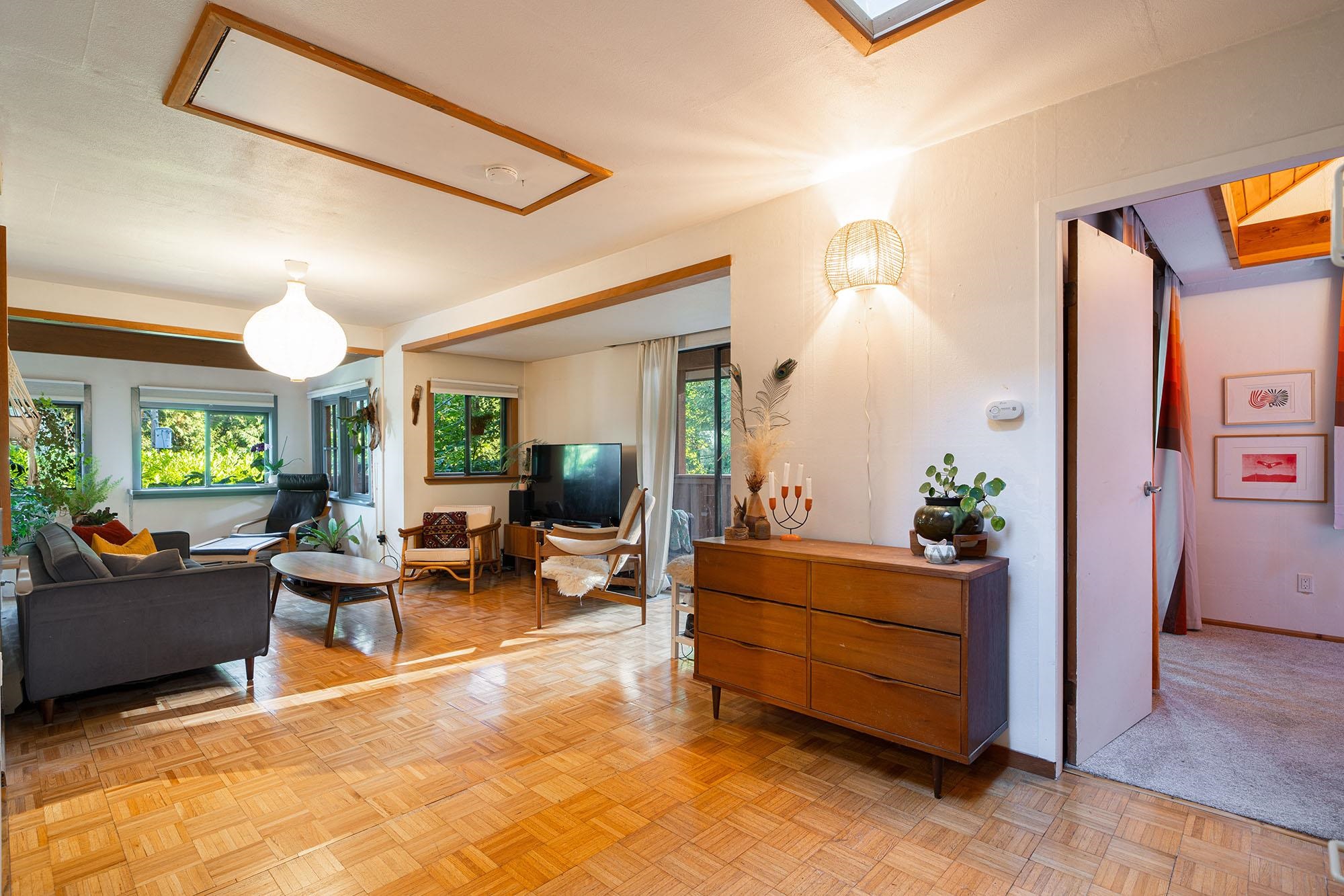 Listing image of 1142 MILLER ROAD
