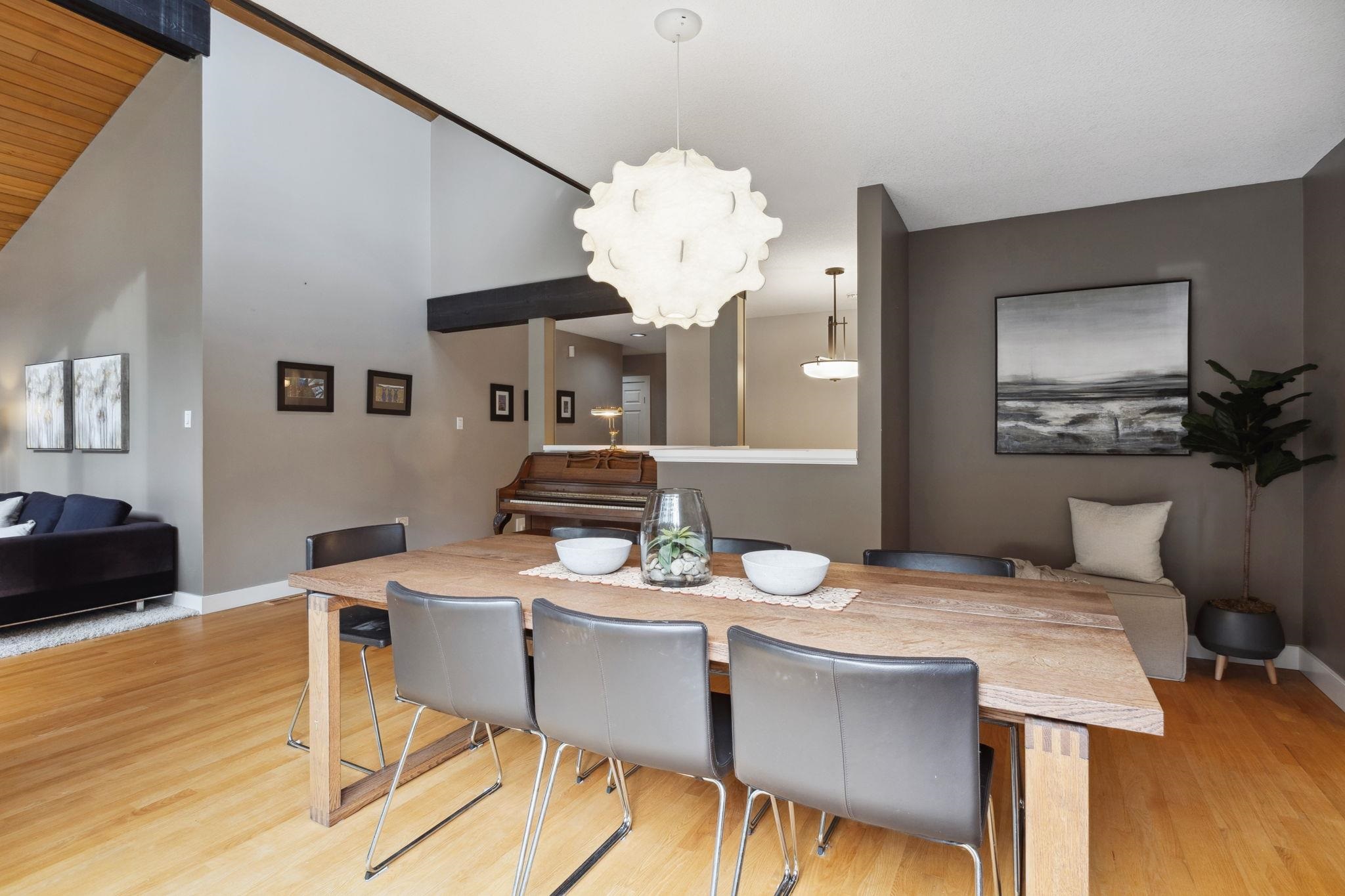 Listing image of 4590 MAPLERIDGE DRIVE