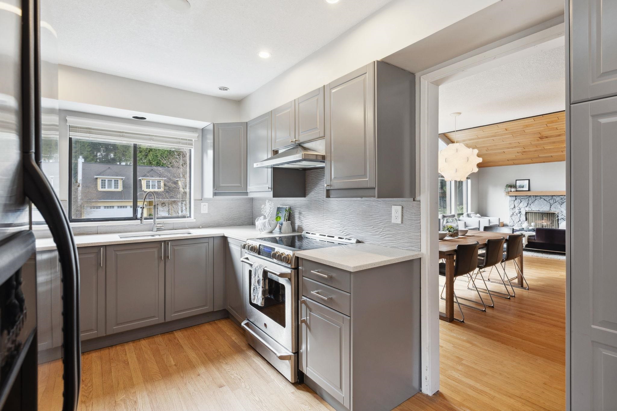 Listing image of 4590 MAPLERIDGE DRIVE