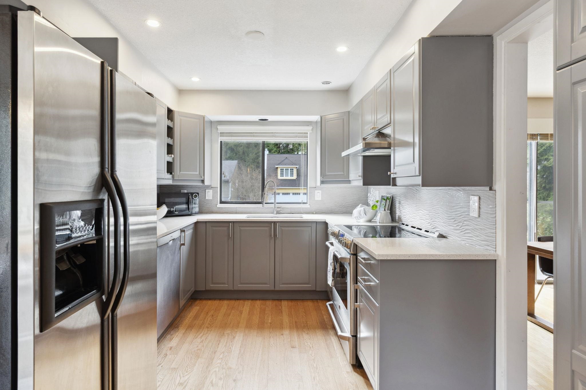 Listing image of 4590 MAPLERIDGE DRIVE