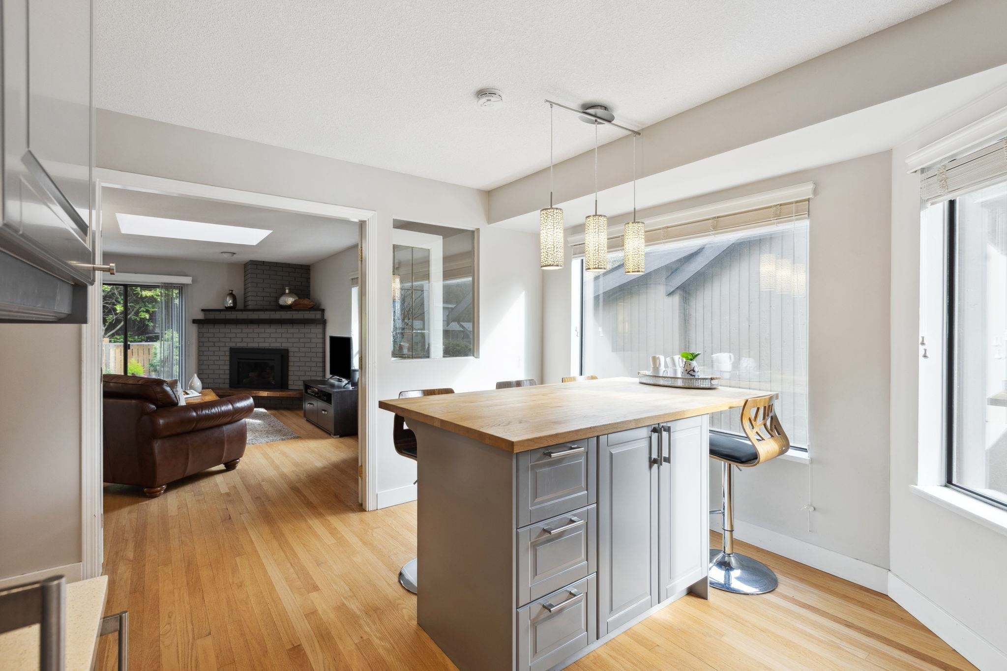 Listing image of 4590 MAPLERIDGE DRIVE