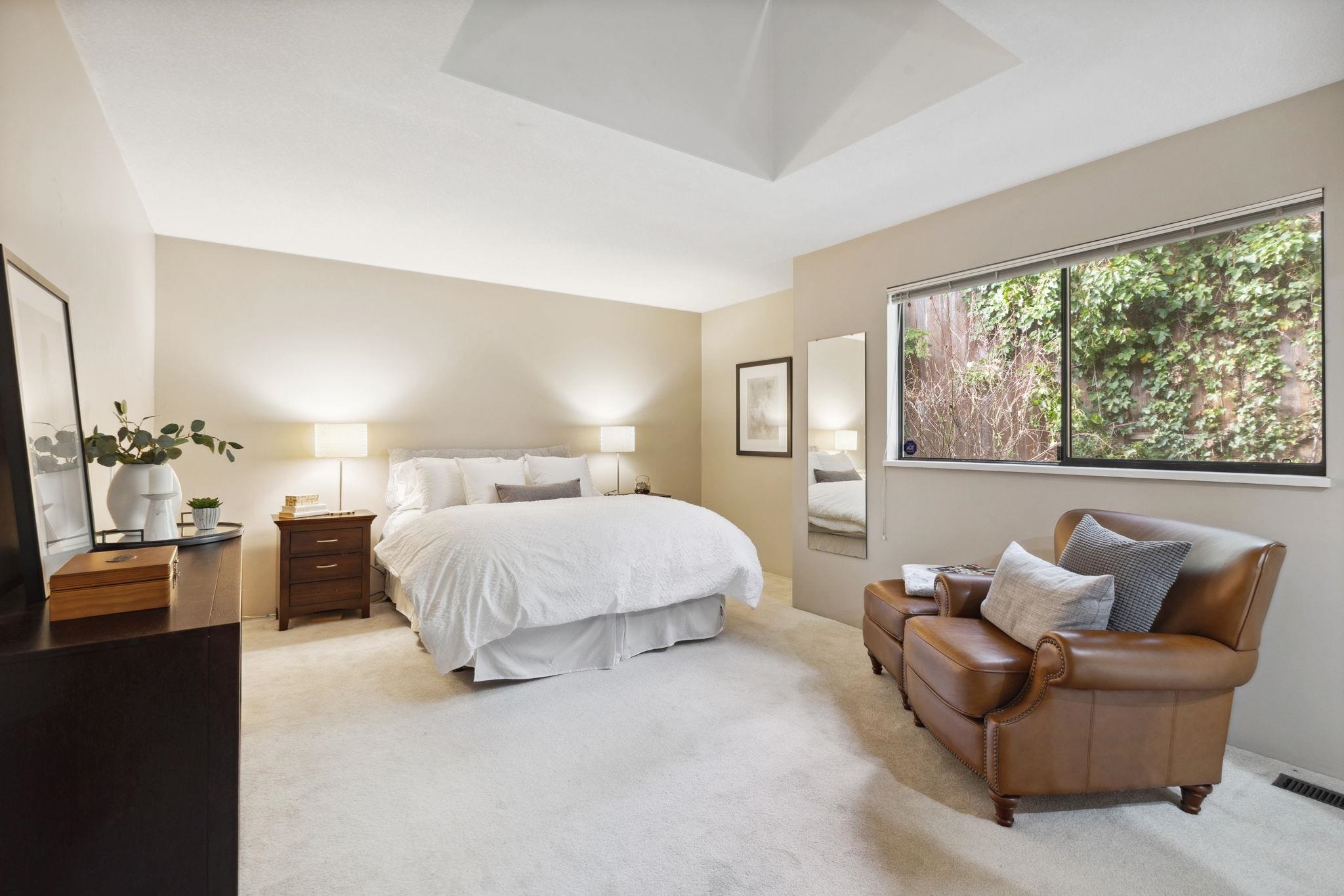 Listing image of 4590 MAPLERIDGE DRIVE