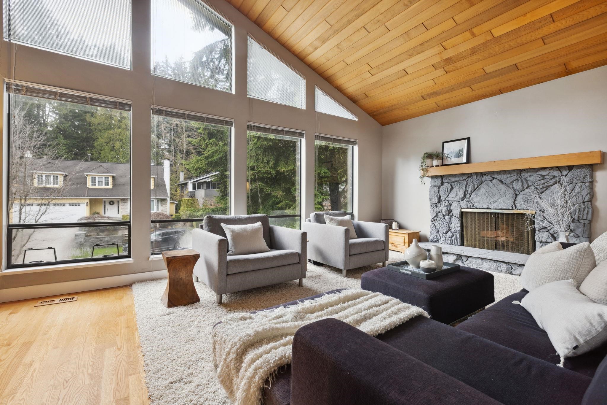 Listing image of 4590 MAPLERIDGE DRIVE