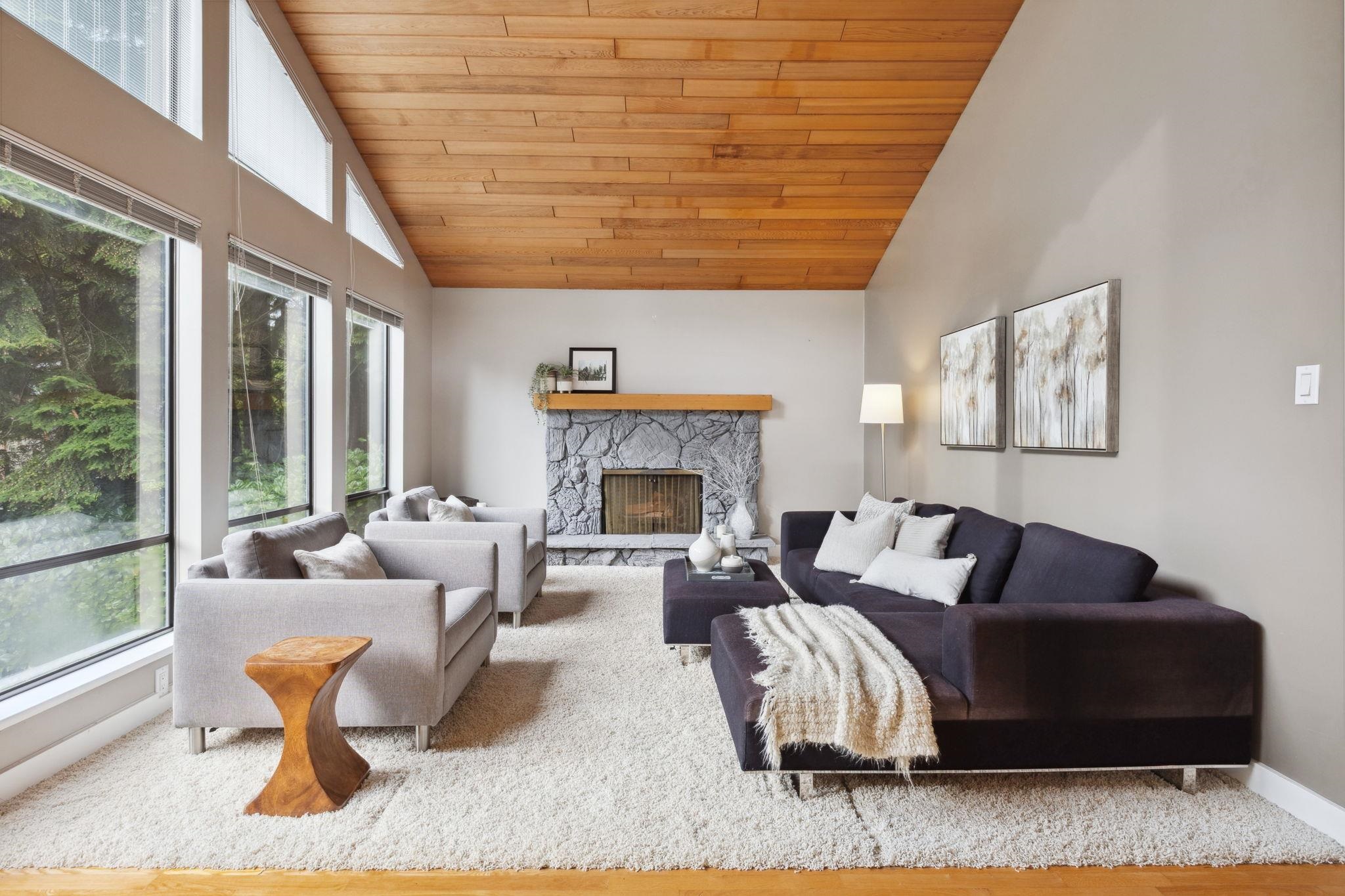 Listing image of 4590 MAPLERIDGE DRIVE