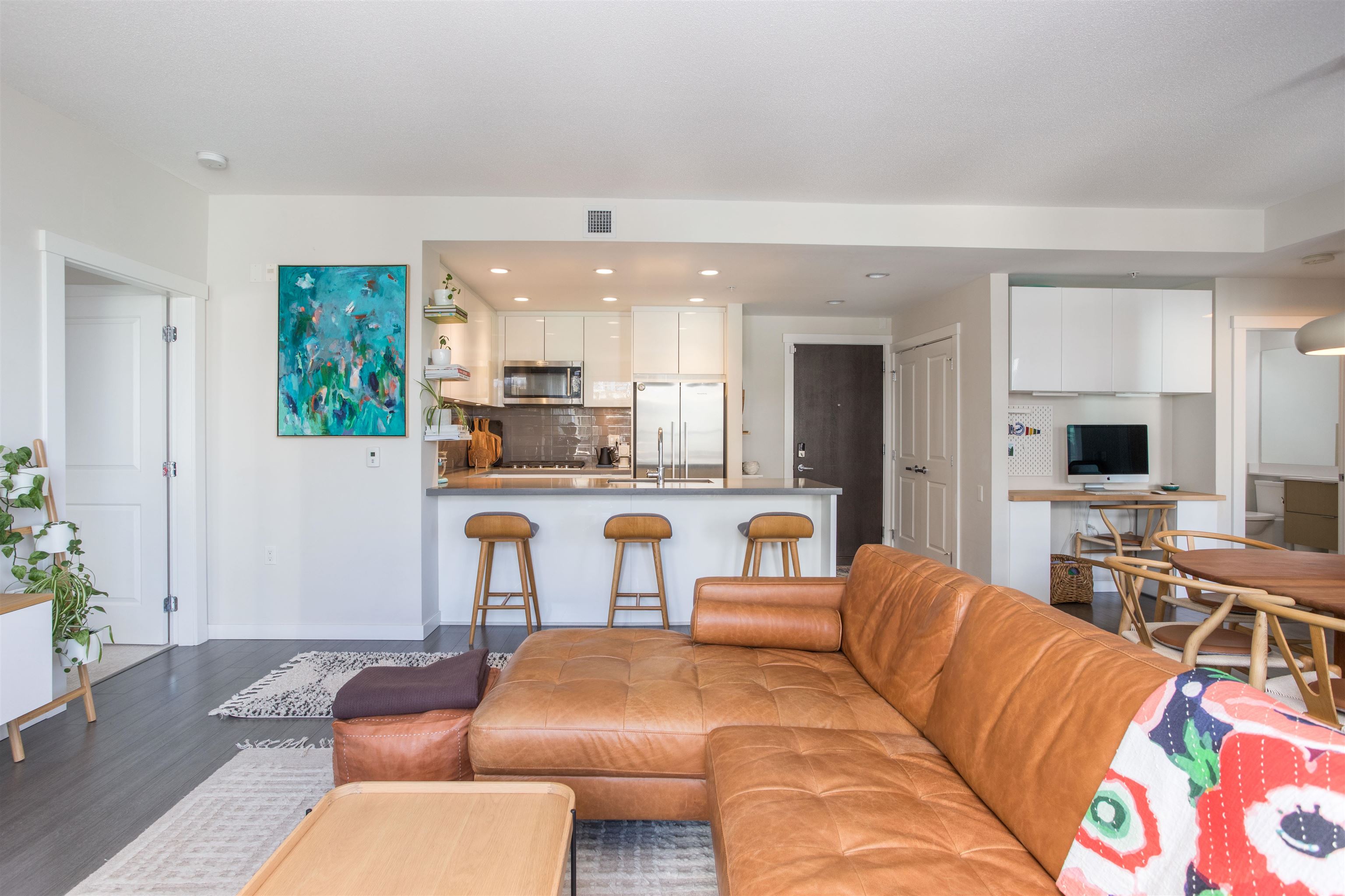 Listing image of 108-277 W 1ST STREET
