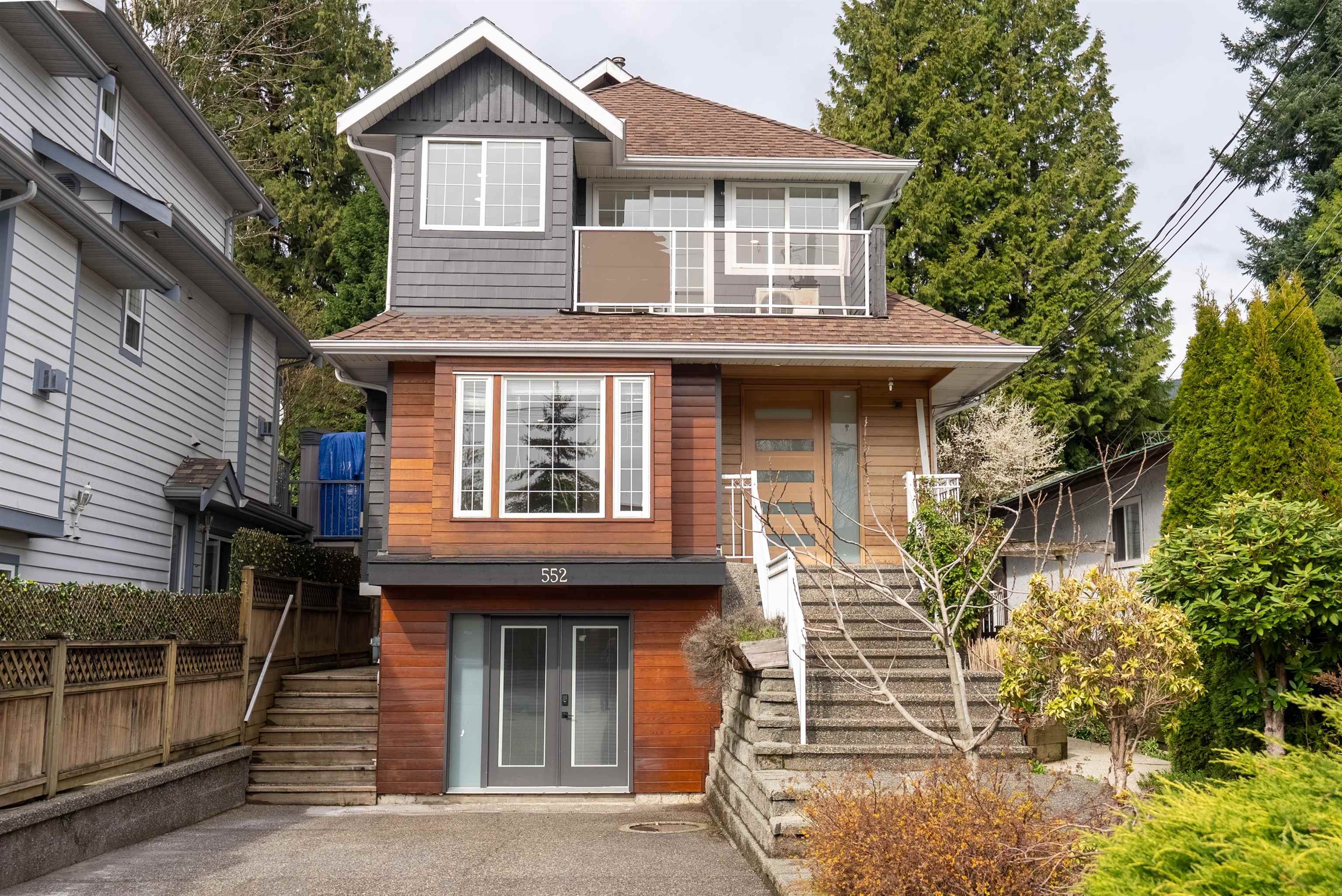 Listing image of 552 W 25TH STREET