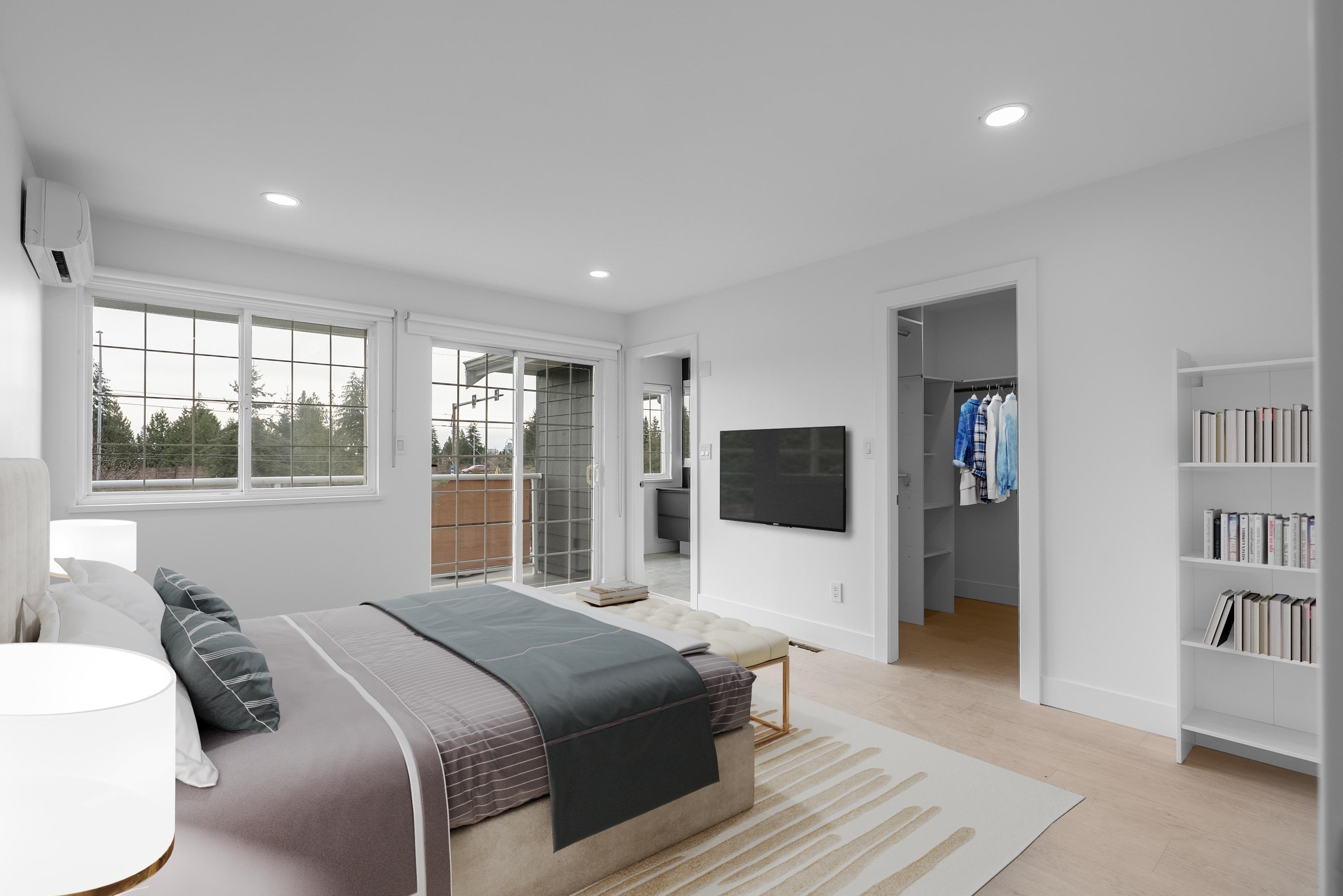 Listing image of 552 W 25TH STREET