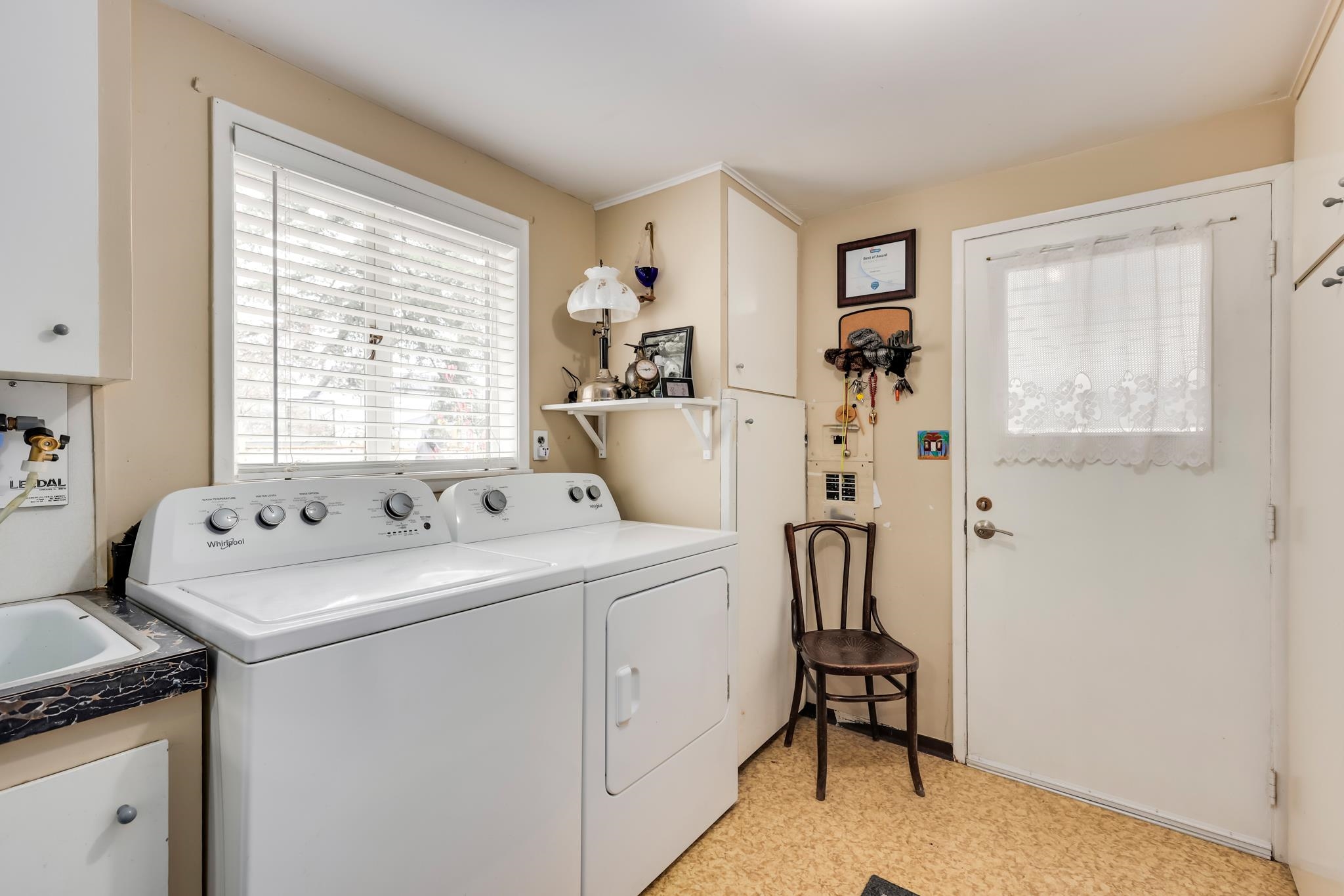 Listing image of 2049 MAHON AVENUE