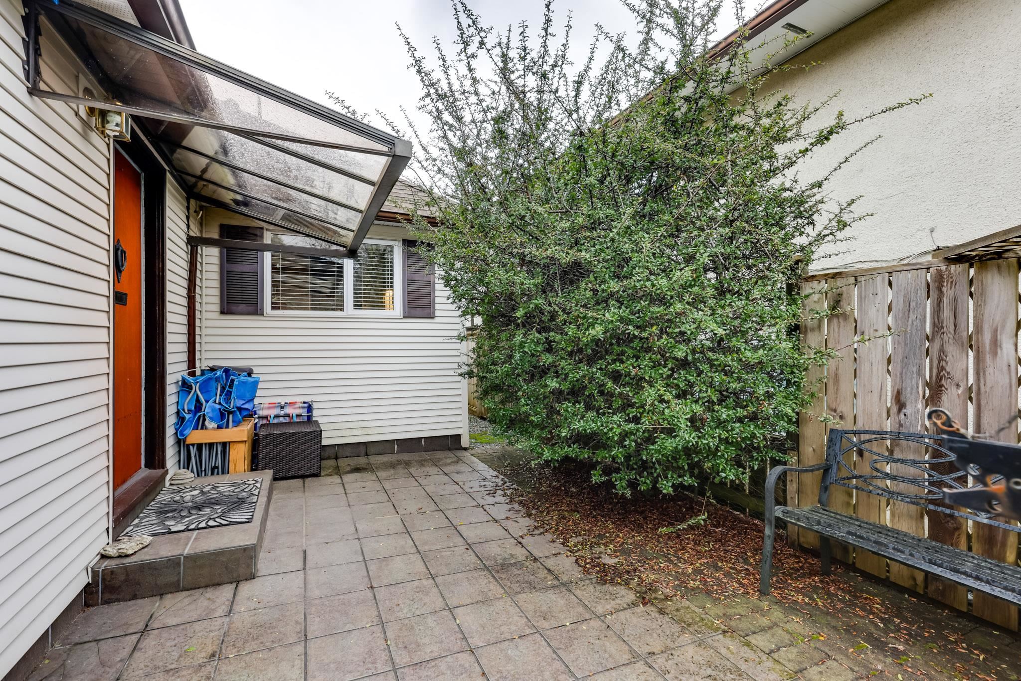 Listing image of 2049 MAHON AVENUE