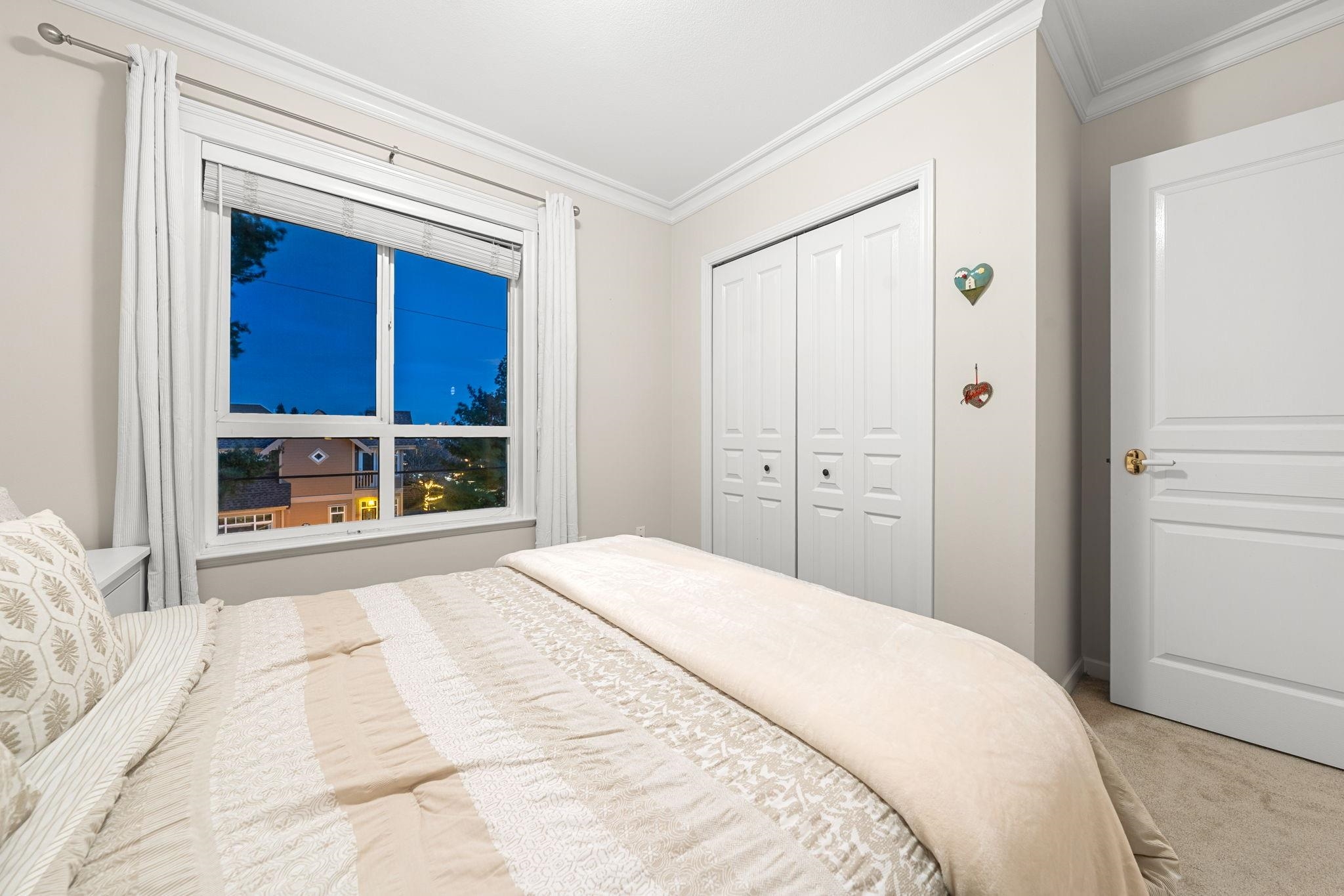 Listing image of 206 288 E 6TH STREET