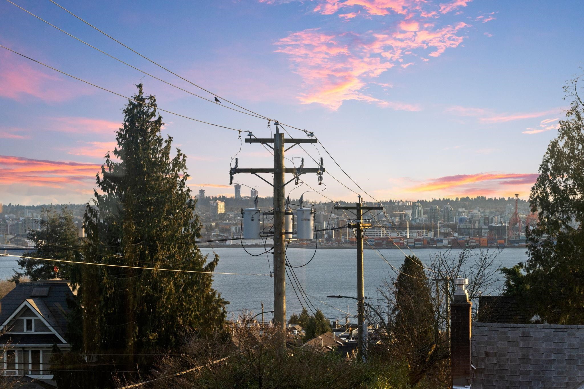 Listing image of 206 288 E 6TH STREET