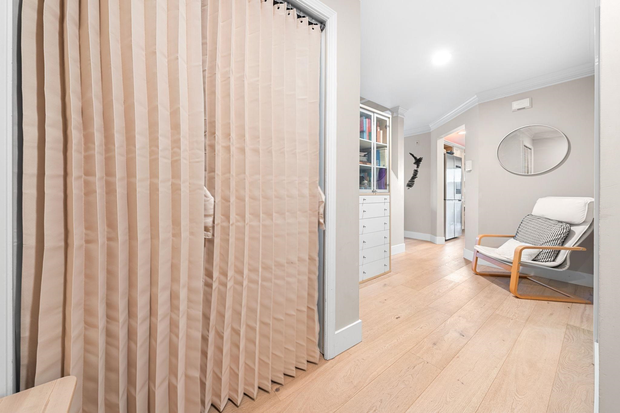 Listing image of 206 288 E 6TH STREET