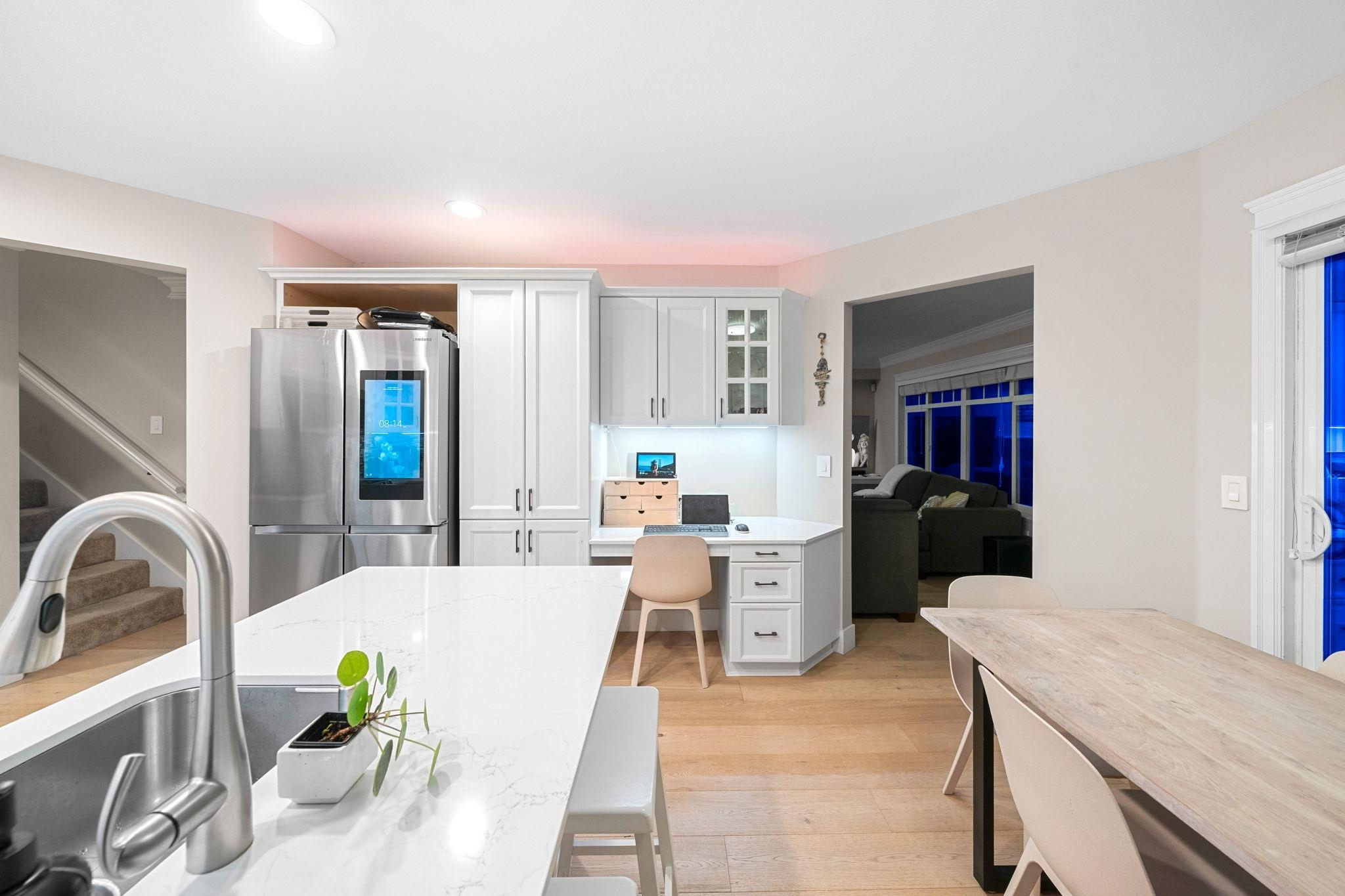 Listing image of 206 288 E 6TH STREET