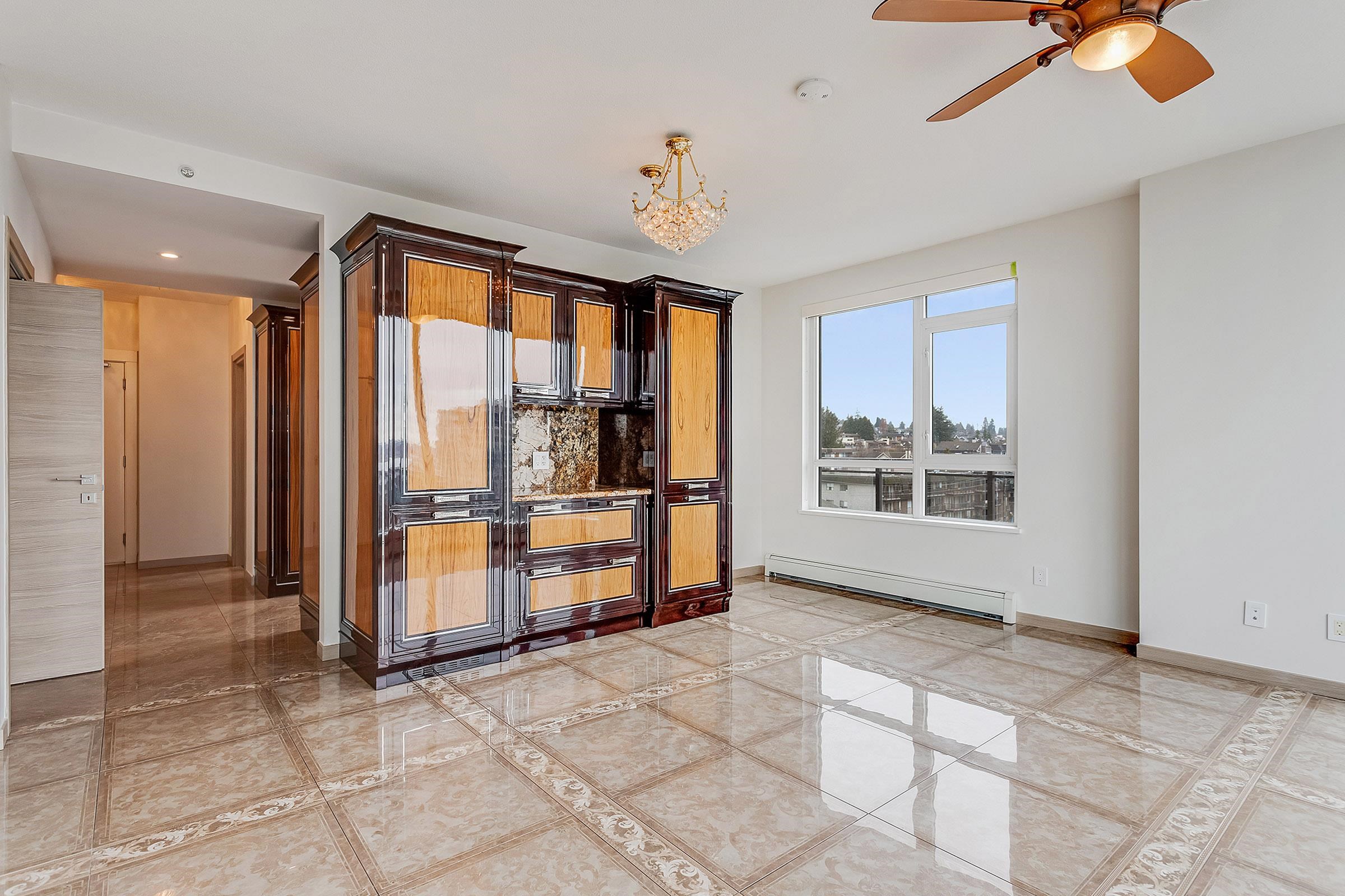 Listing image of 703 131 E 3RD STREET